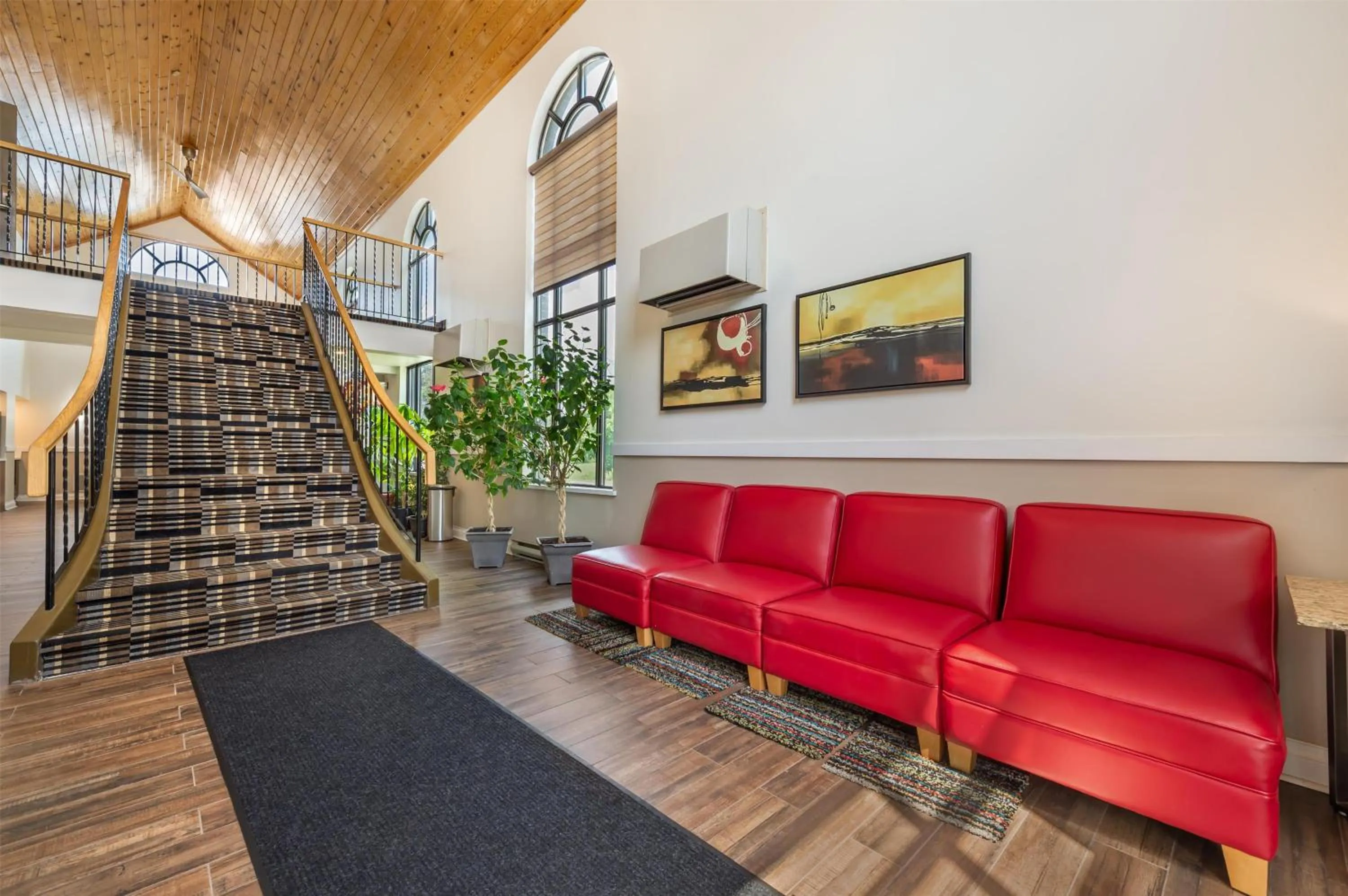 Lobby or reception in Best Western Smiths Falls Hotel