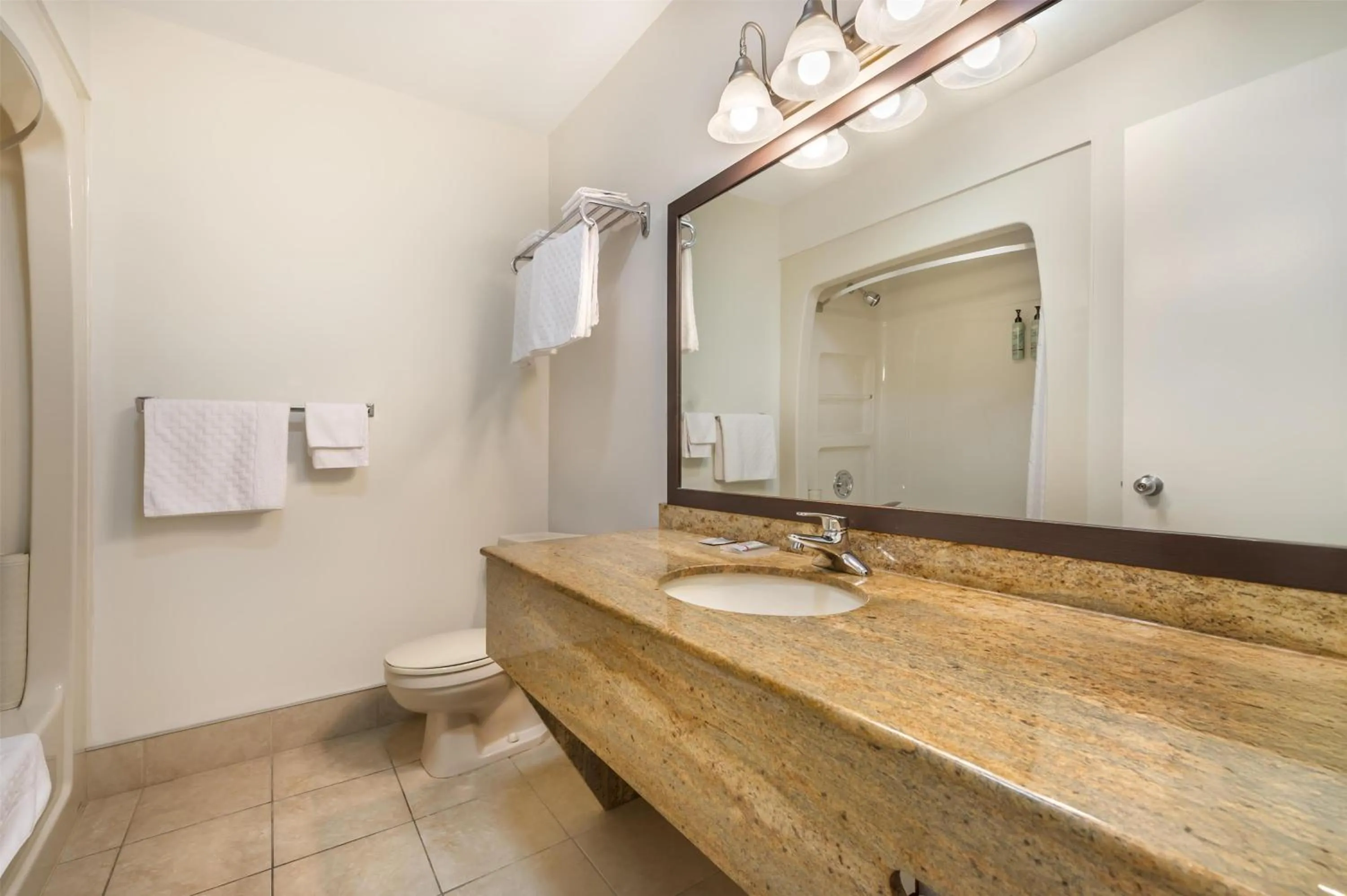 Bathroom in Best Western Smiths Falls Hotel