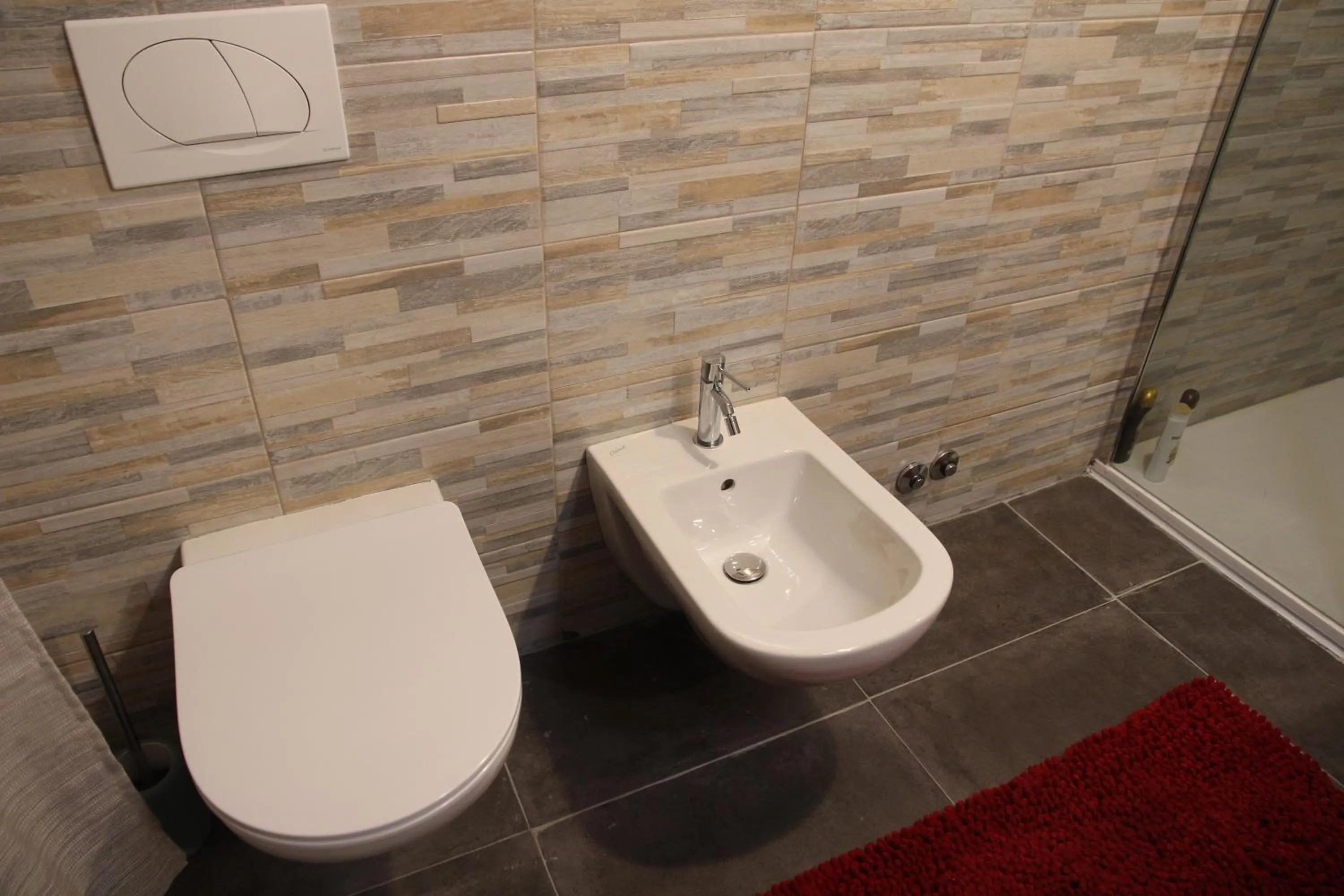 Bathroom in ES - Essential Solution & Emotion Stories (locazione turistica)