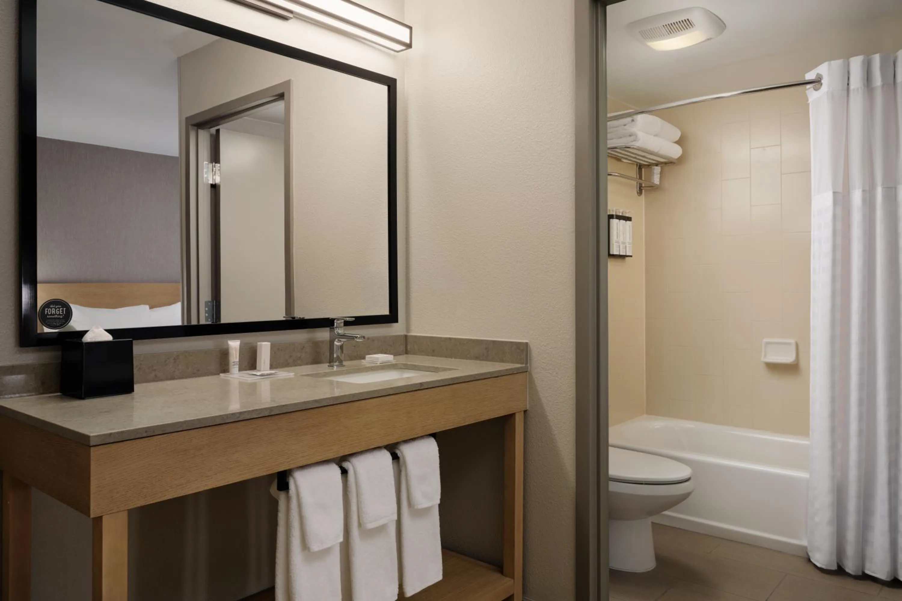 Shower in Hyatt Place Tampa Airport/Westshore