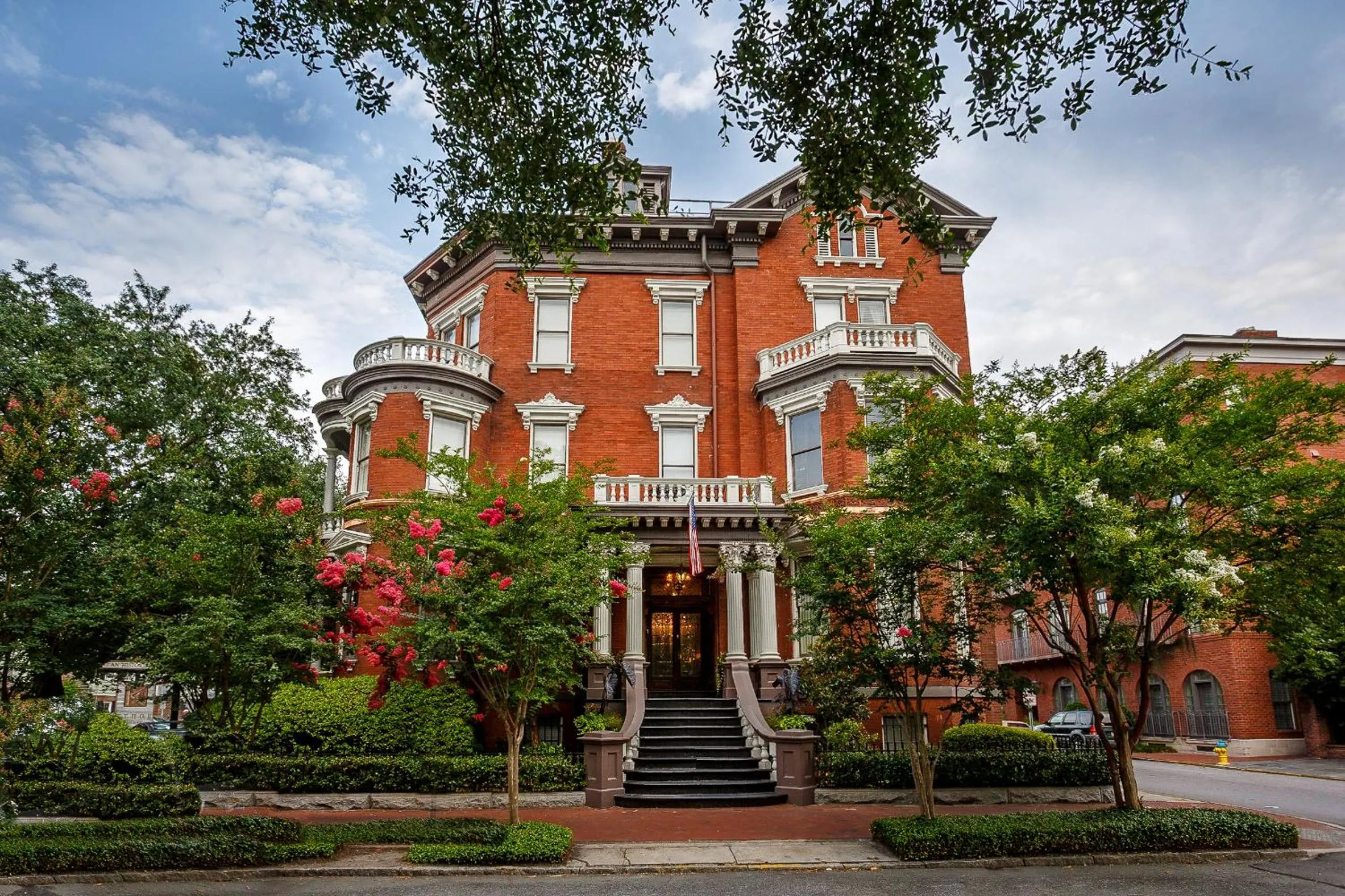 Facade/entrance in Kehoe House, Historic Inns of Savannah Collection