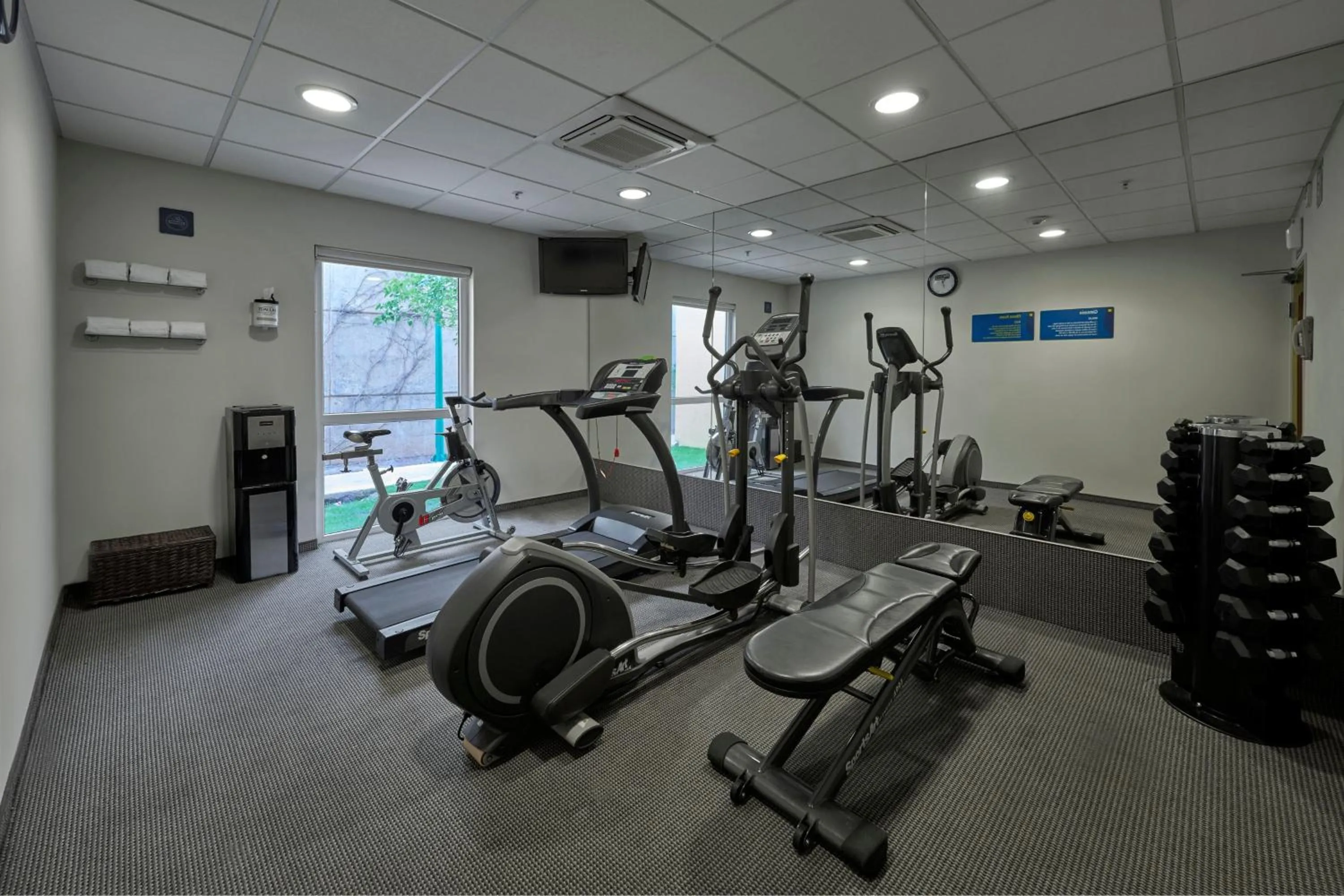 Fitness centre/facilities in City Express by Marriott Tula