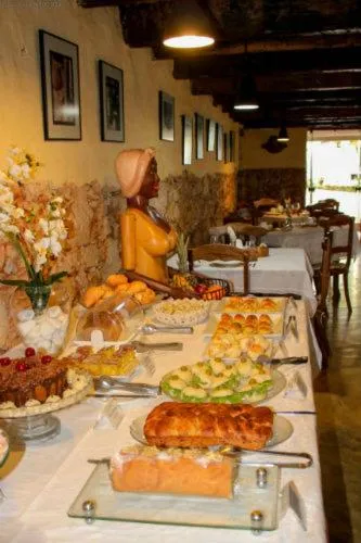 Buffet breakfast in Pousada Villa Magnolia
