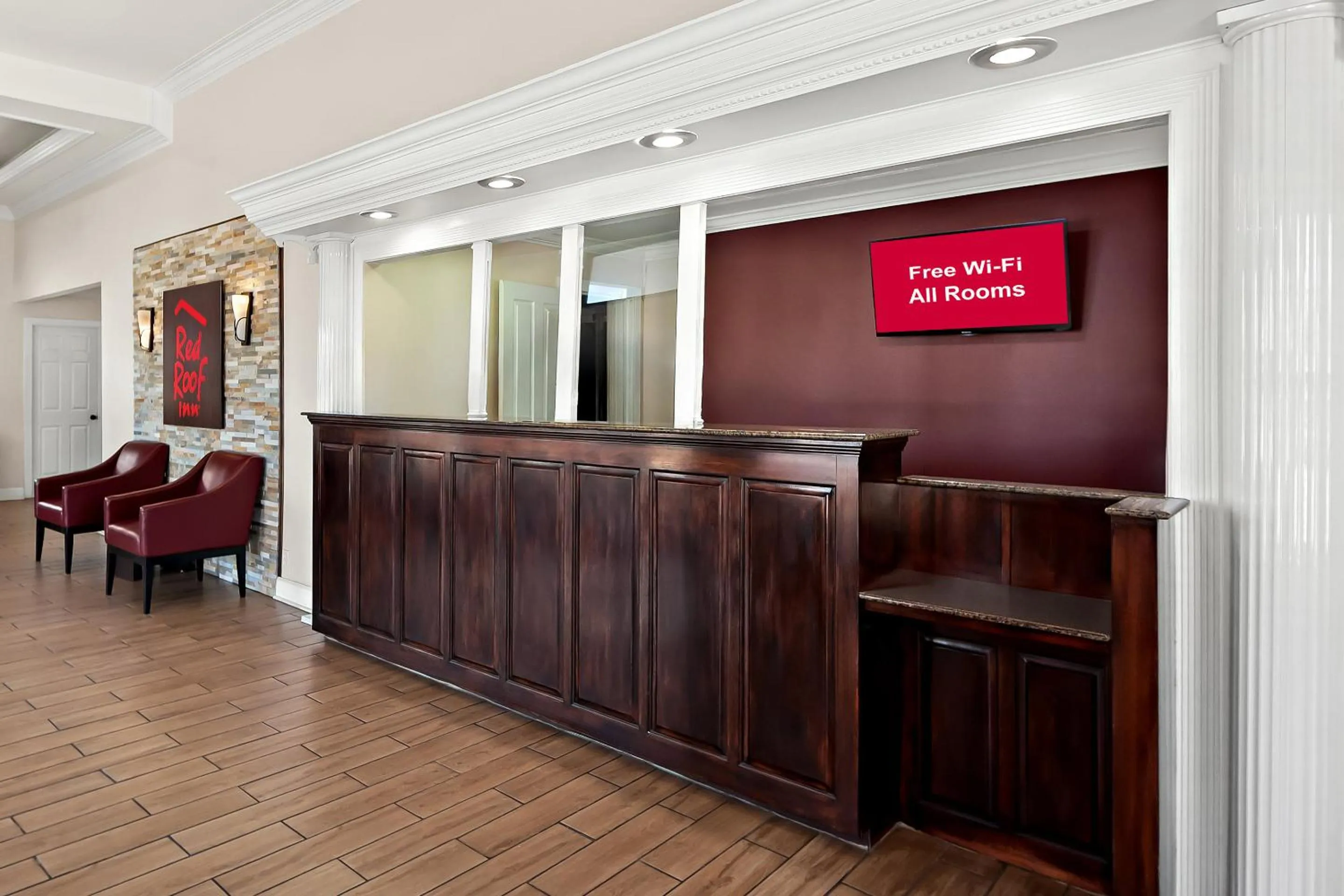 Lobby or reception in Red Roof Inn Muscle Shoals