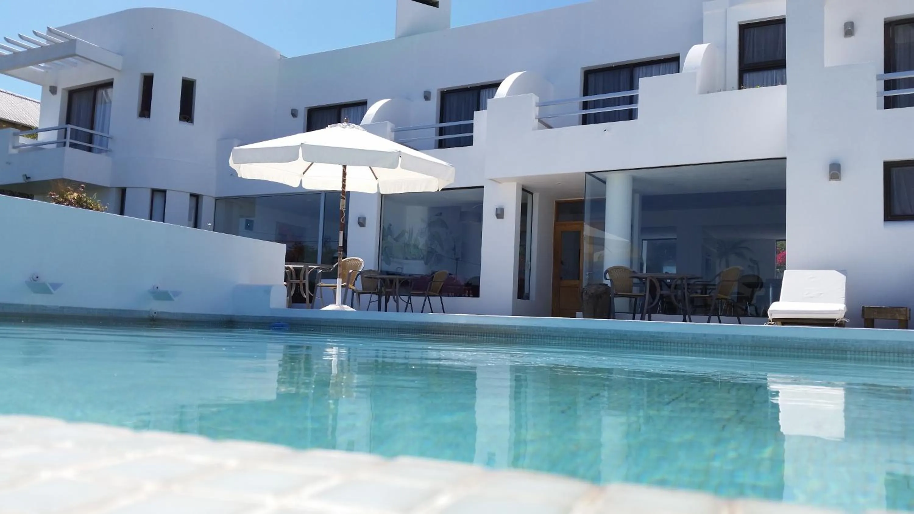 Property building in Posada de los Pajaros