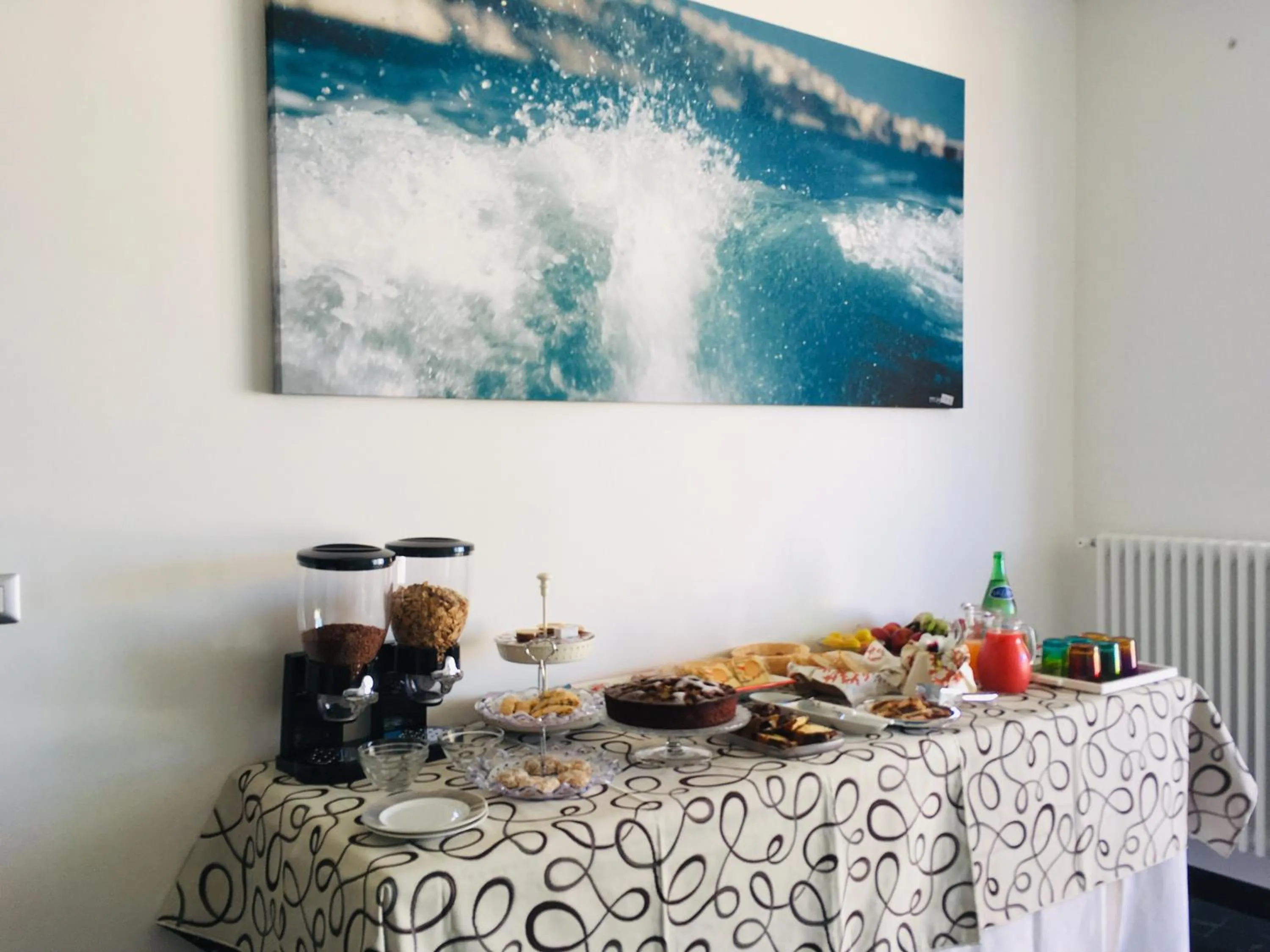 Food and drinks in Green Door