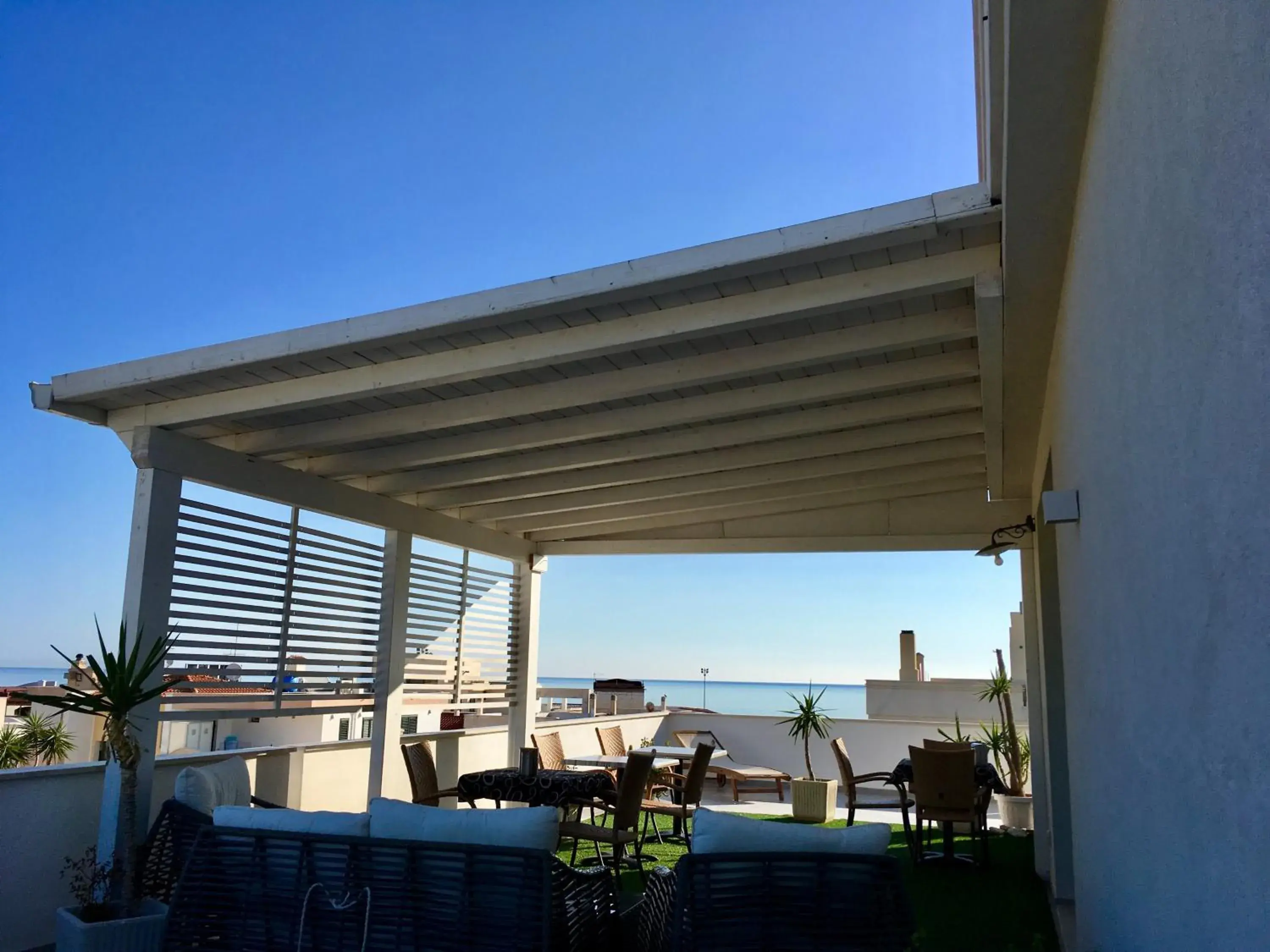 Green Door Green Door