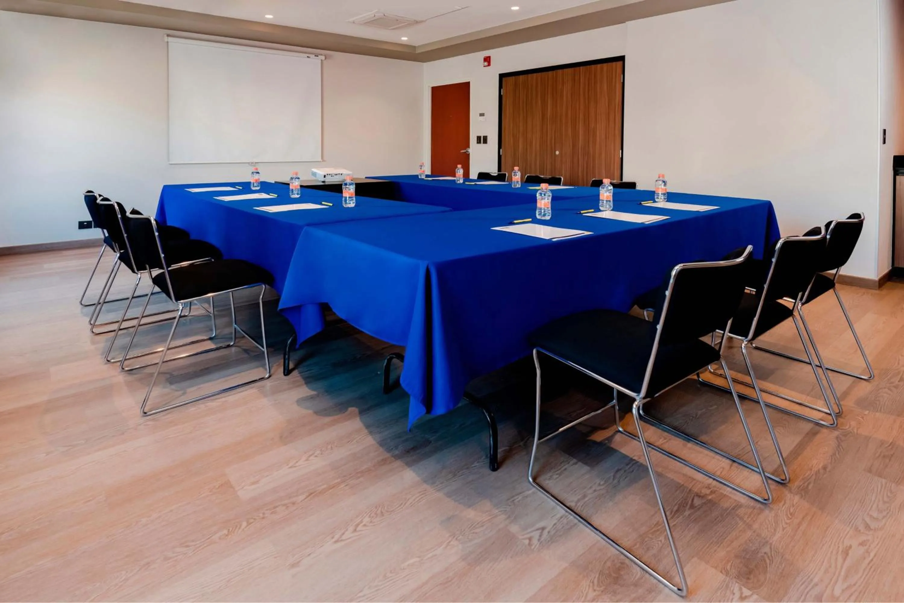 Meeting/conference room in City Express by Marriott Chihuahua
