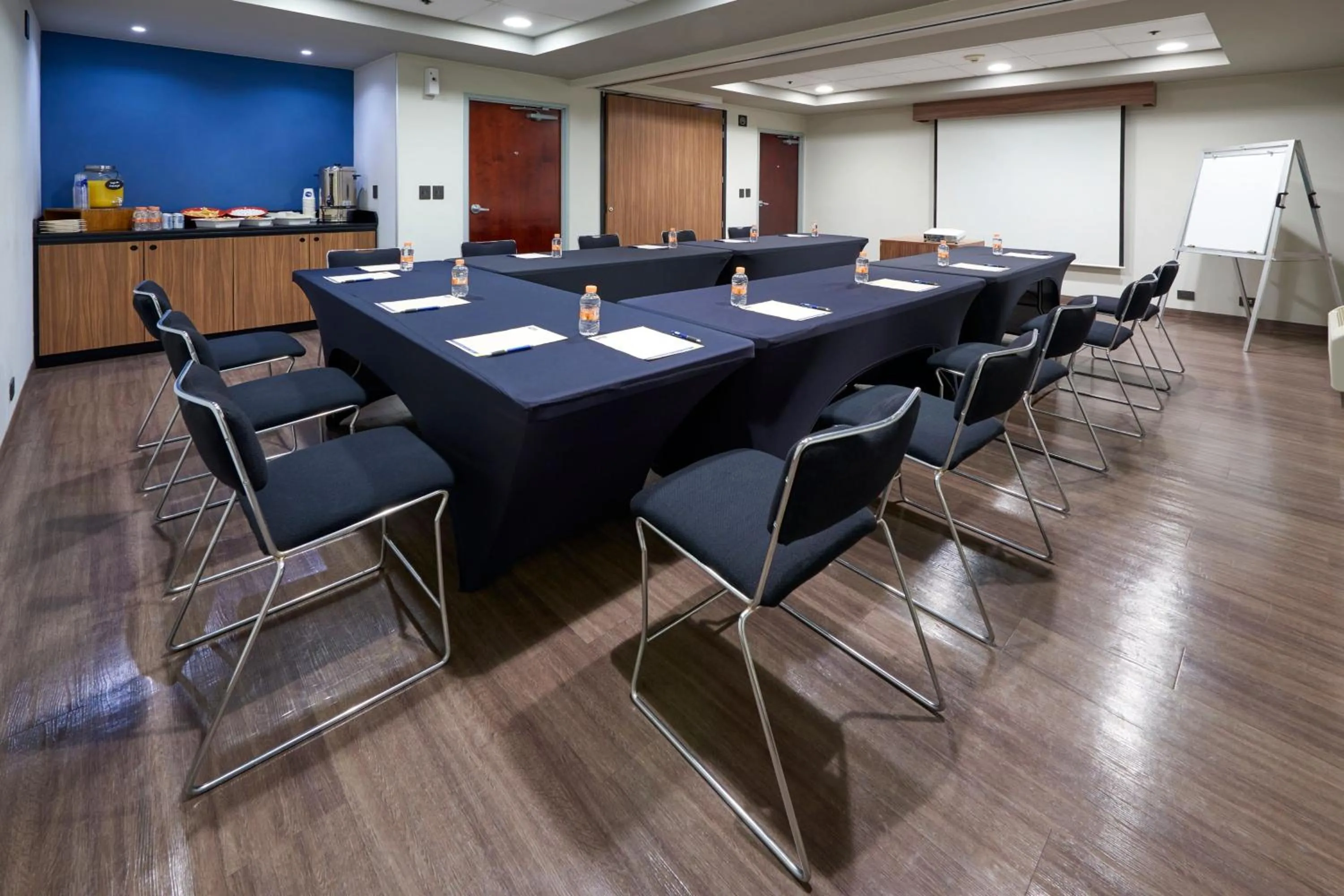 Meeting/conference room in City Express by Marriott Chihuahua