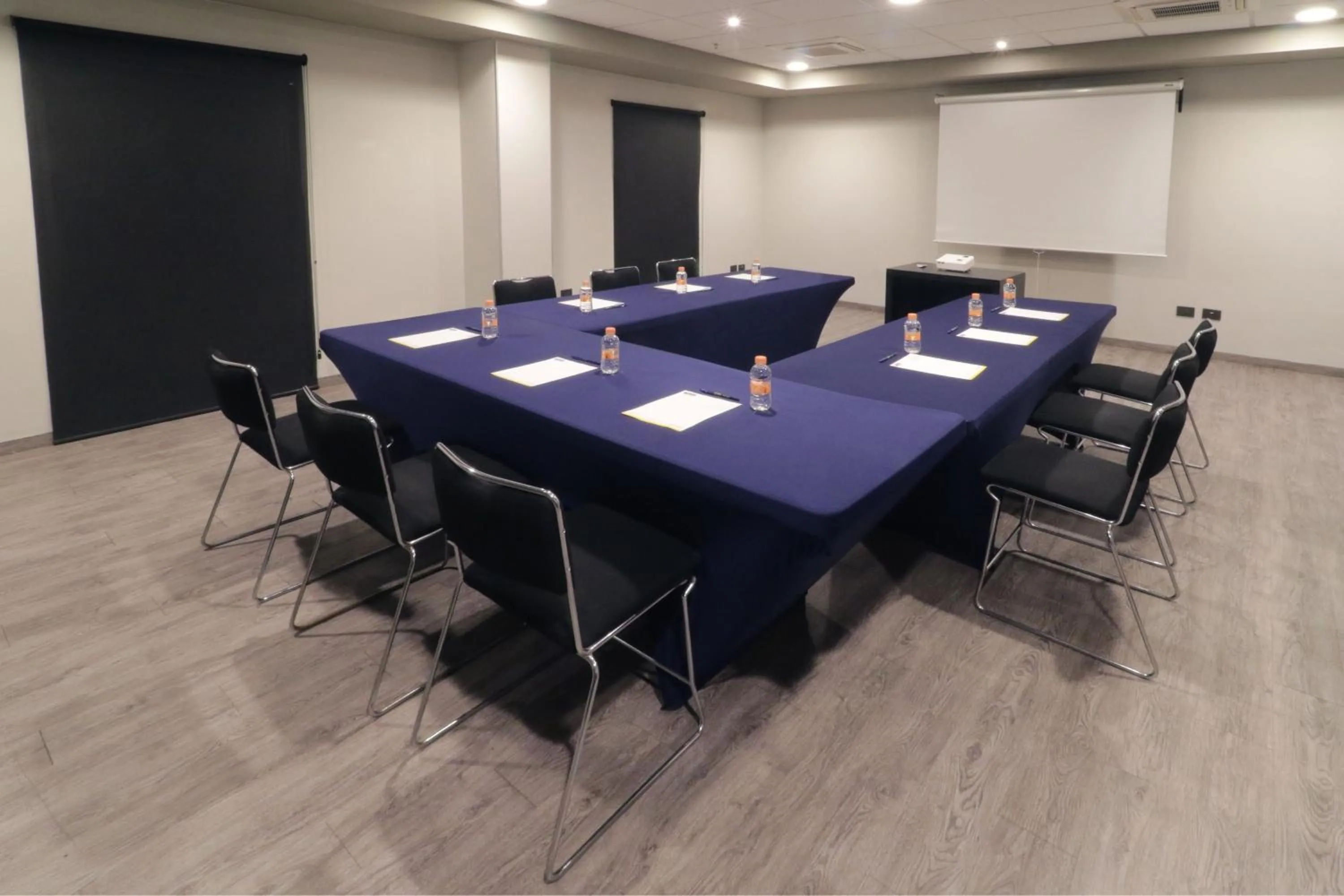 Meeting/conference room in City Express by Marriott Chihuahua