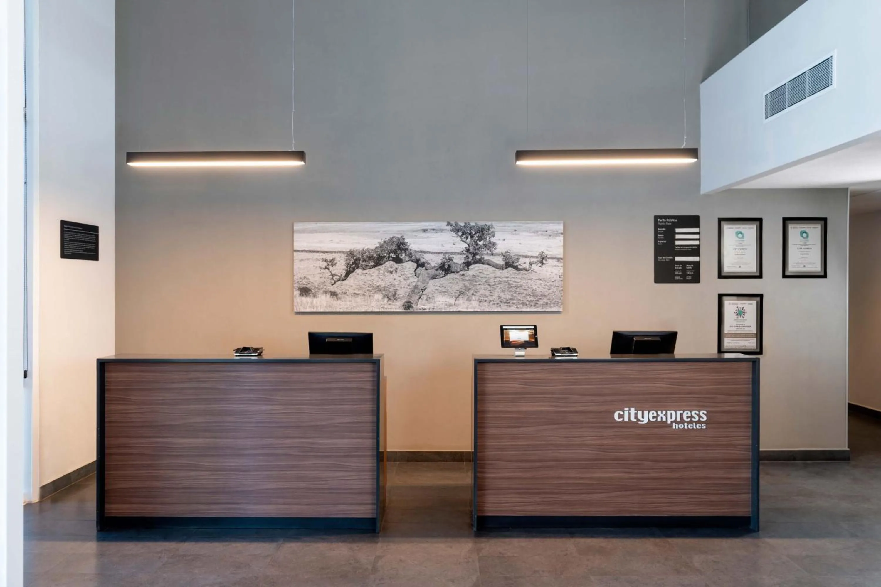 Lobby or reception in City Express by Marriott Chihuahua