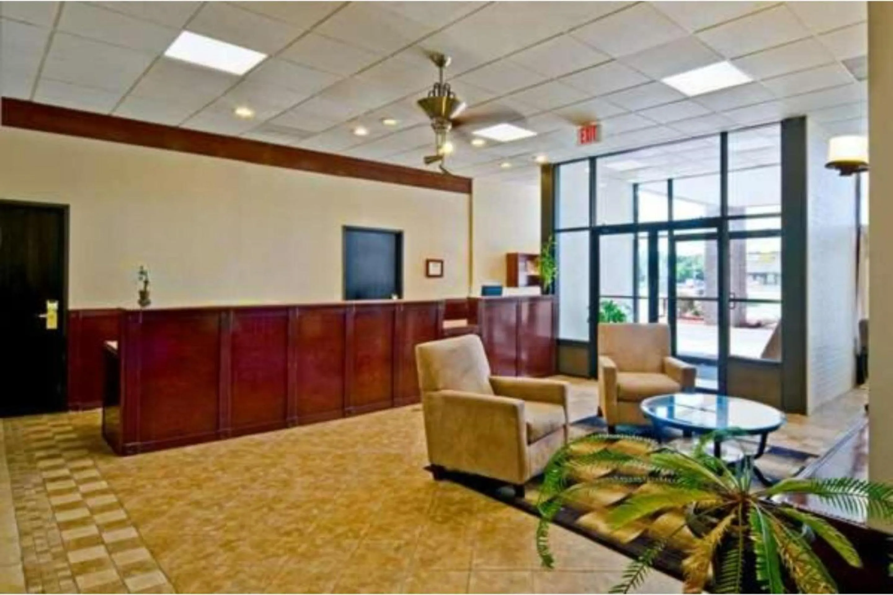 Lobby or reception in Fairview Inn By OYO Hesston I-135
