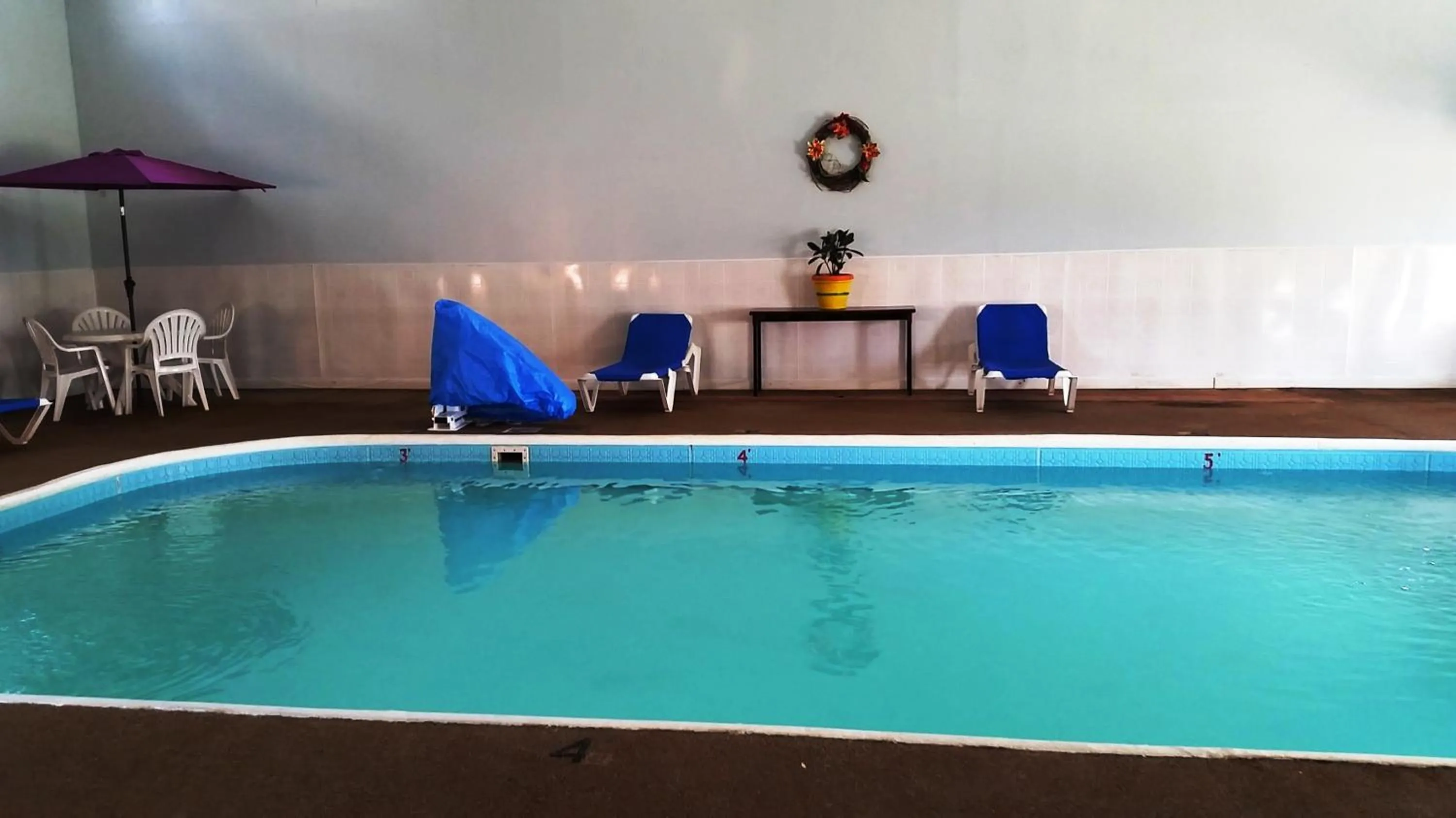 Day, Swimming Pool in Americas Best Value Inn Ullin Mounds