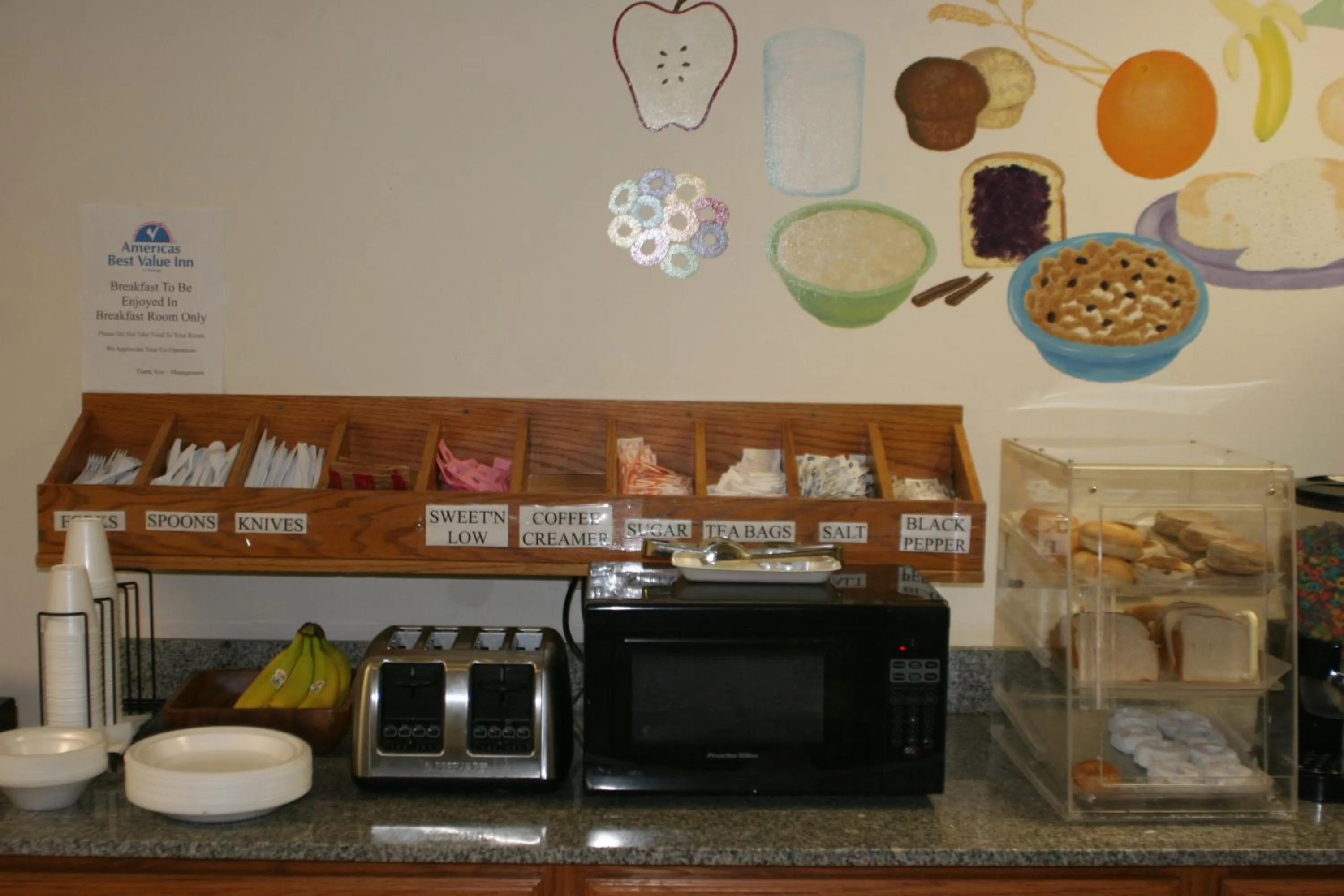 Food close-up, Kitchen/Kitchenette in Americas Best Value Inn Ullin Mounds