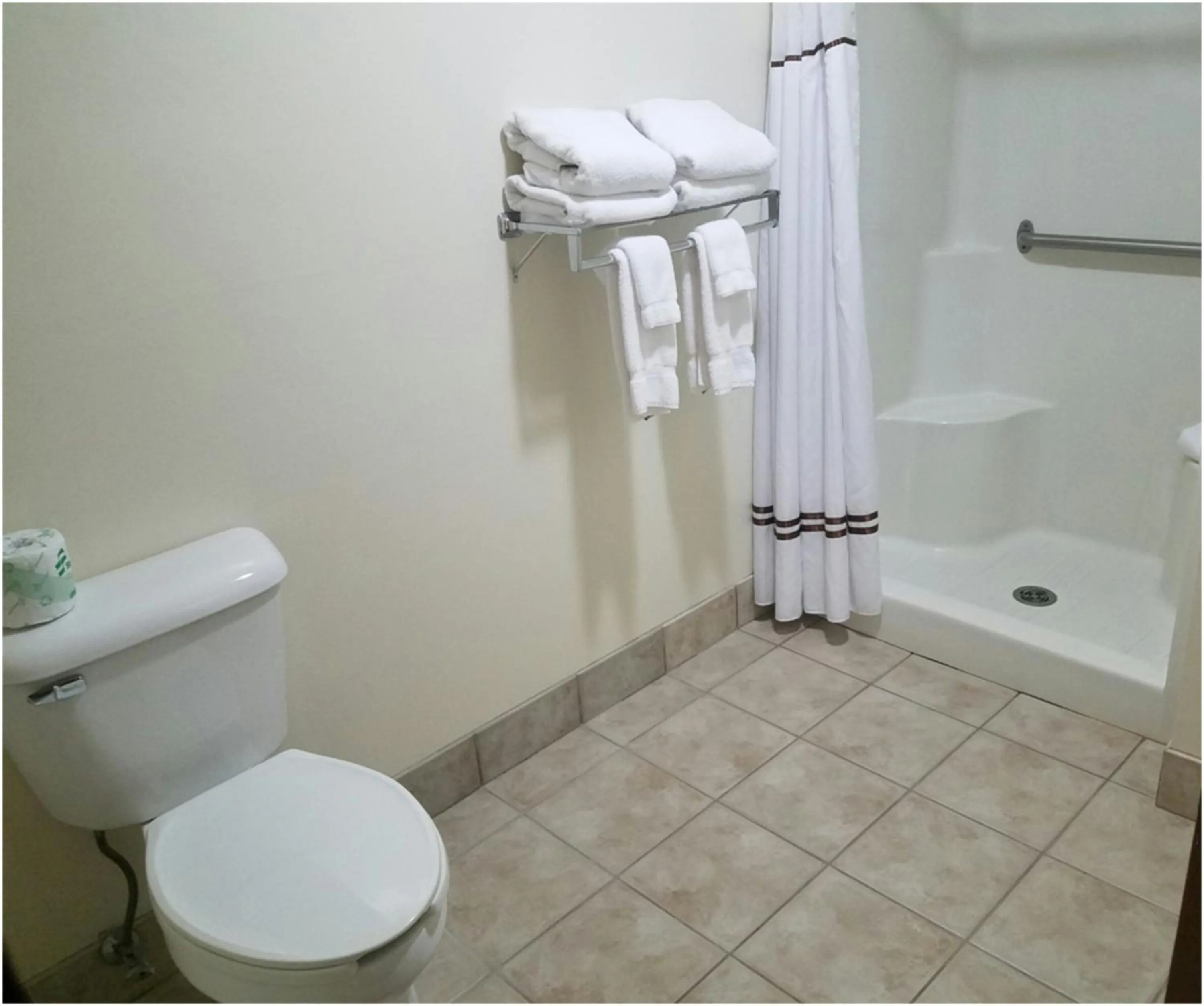 Bathroom in Harbor Winds Hotel