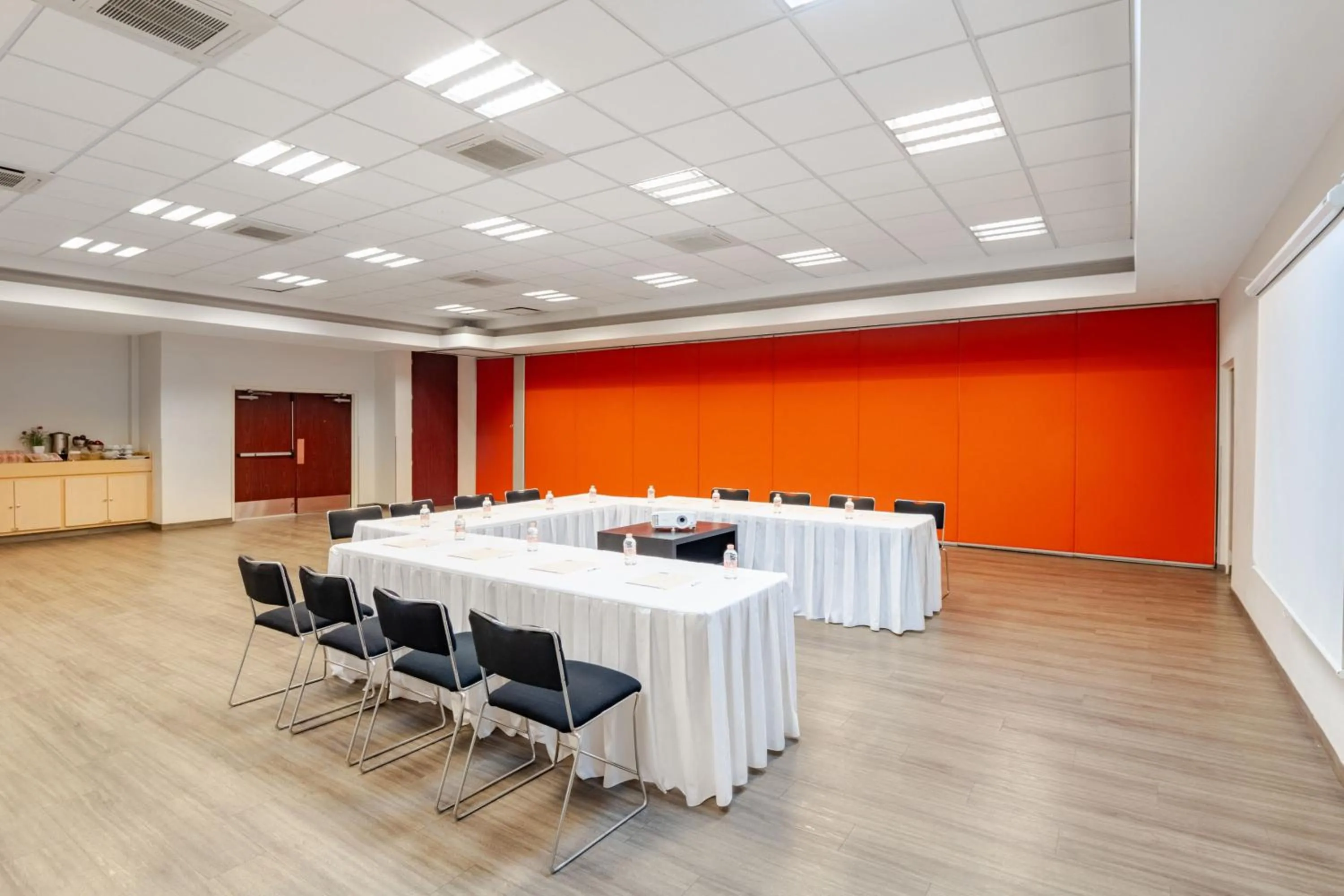 Meeting/conference room in City Express by Marriott Silao Aeropuerto