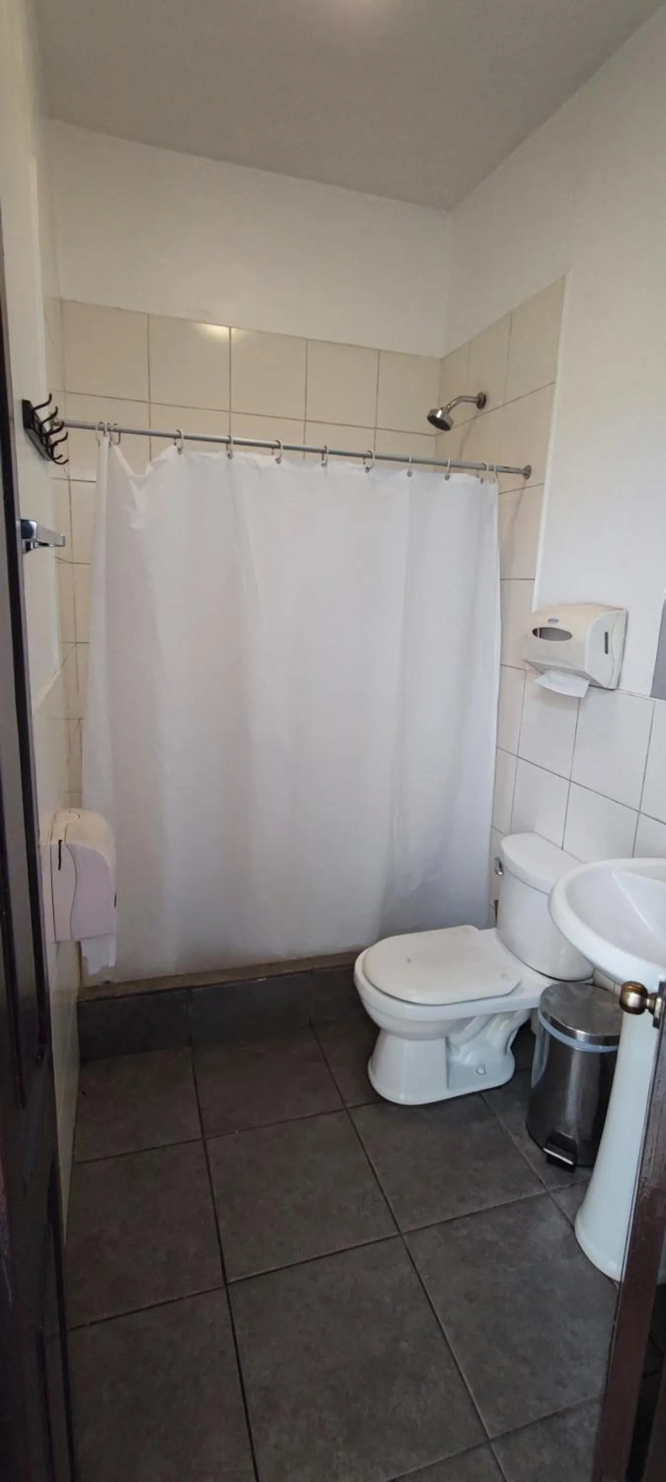 Bathroom in Flying Dog Hostel Arequipa