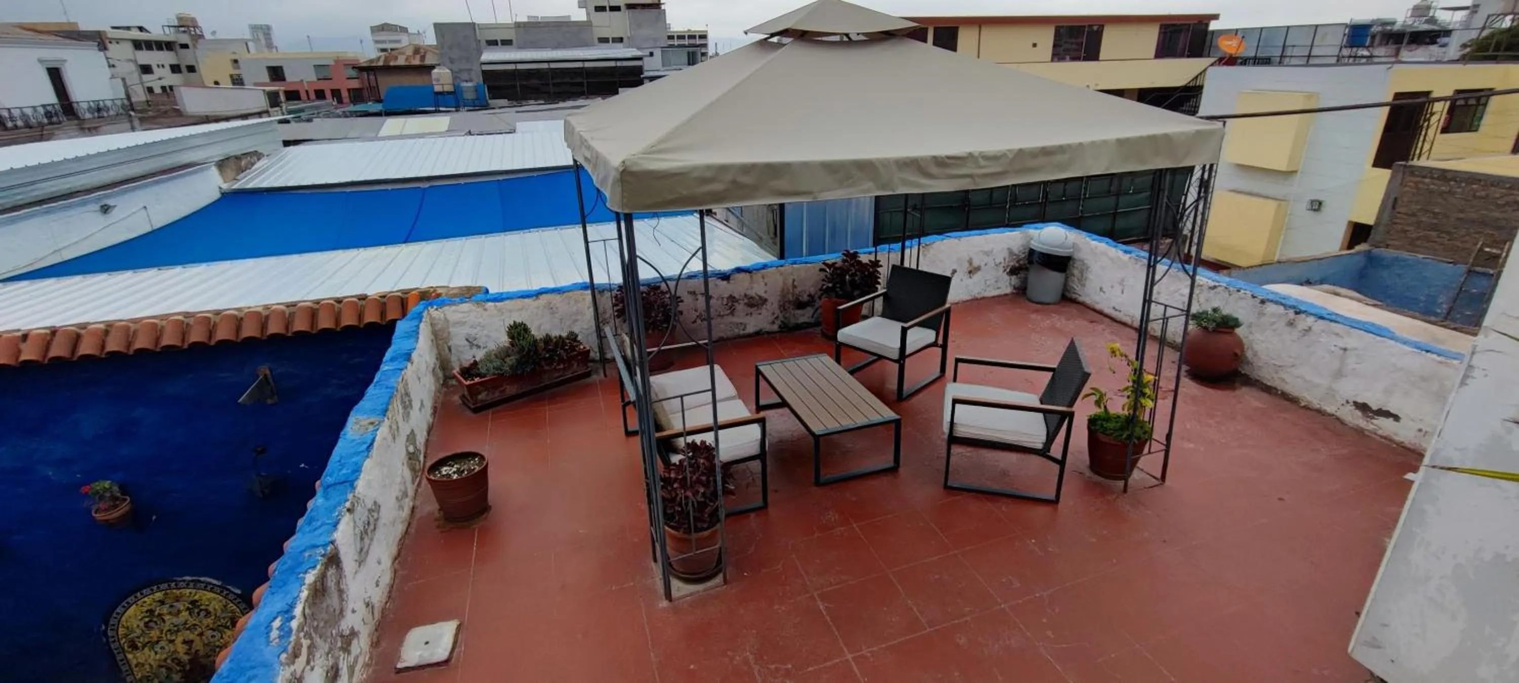 Balcony/Terrace in Flying Dog Hostel Arequipa