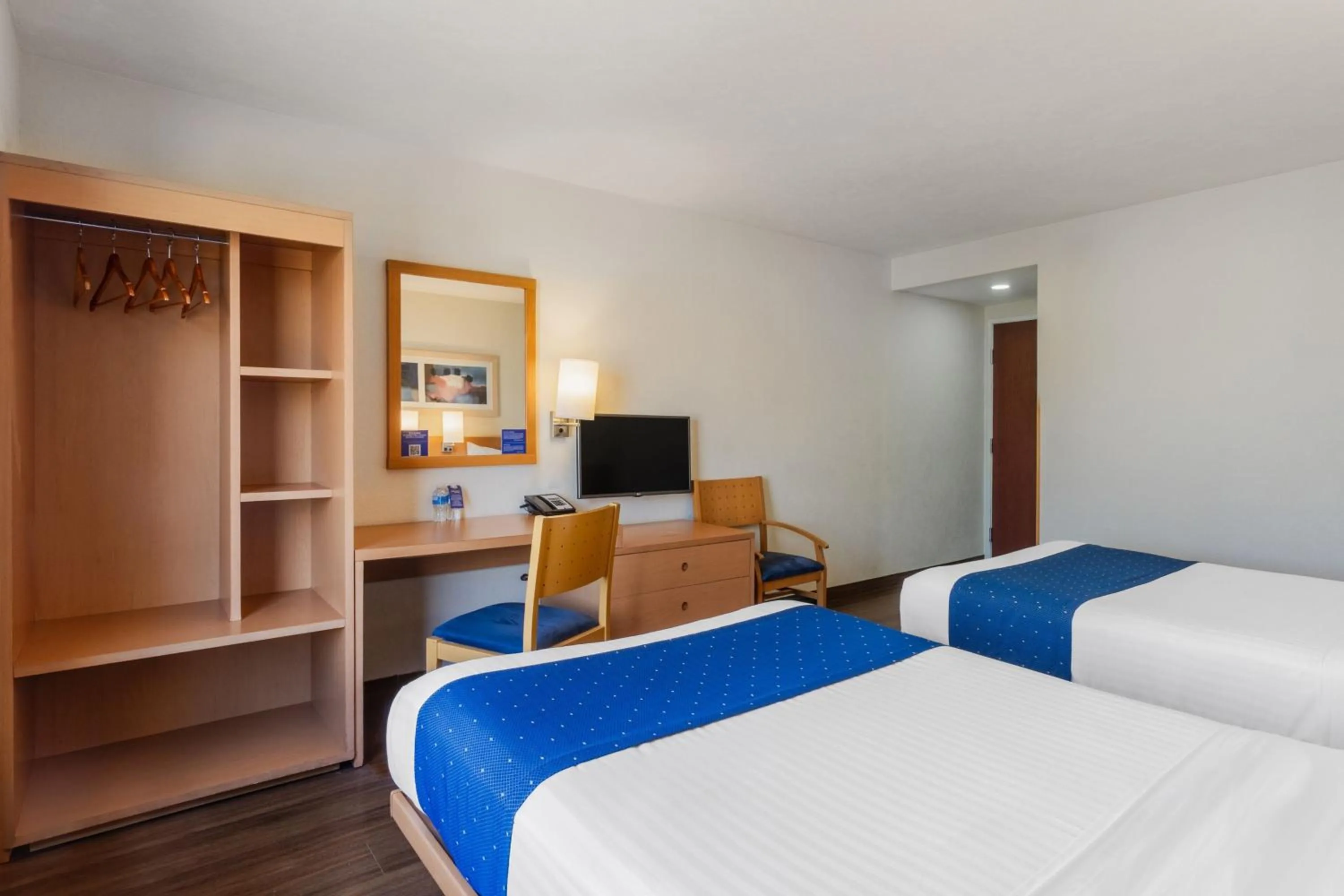Photo of the whole room, Bed in City Express by Marriott Tuxtla Gutiérrez