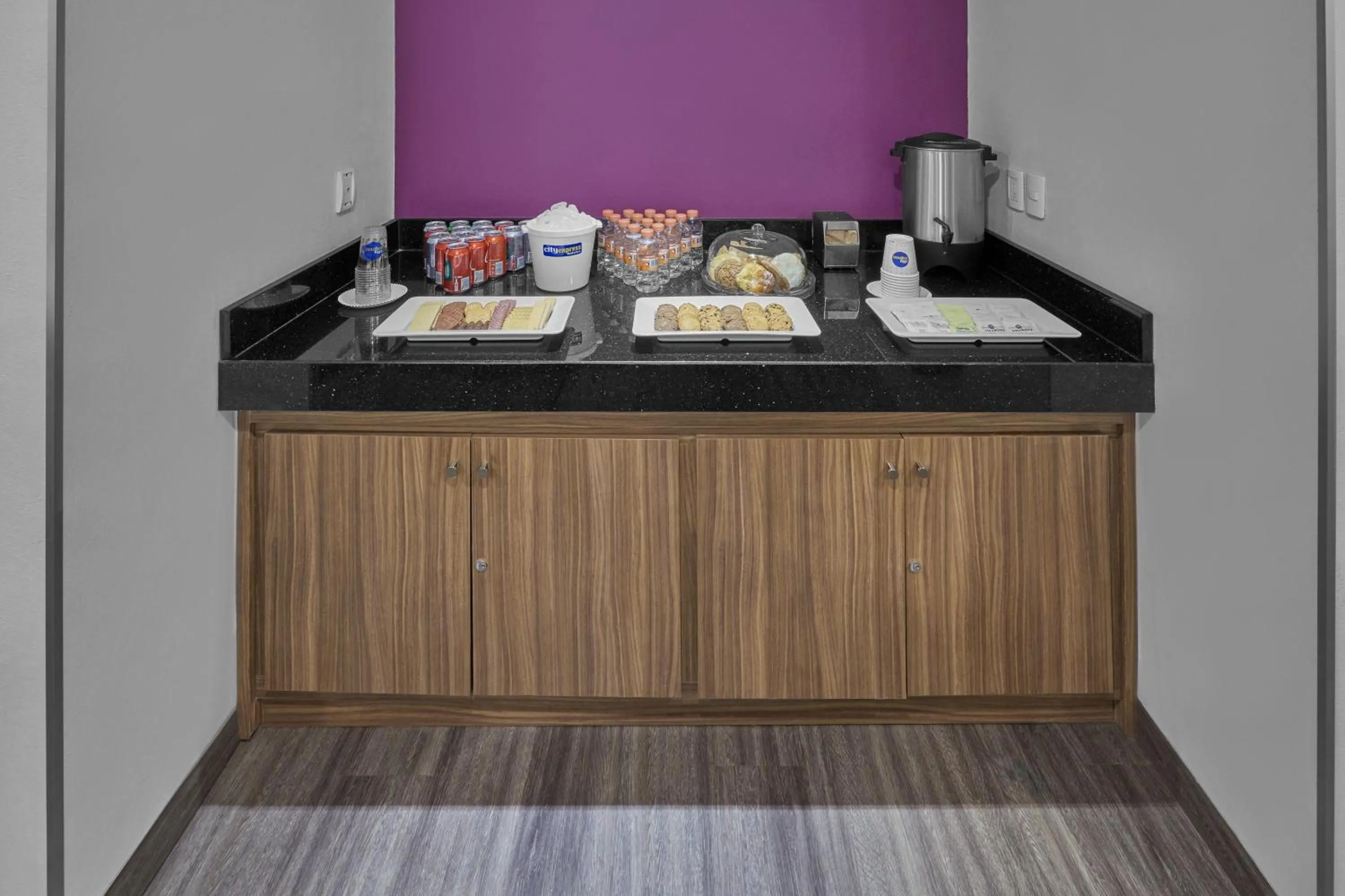 Meeting/conference room in City Express by Marriott Tampico