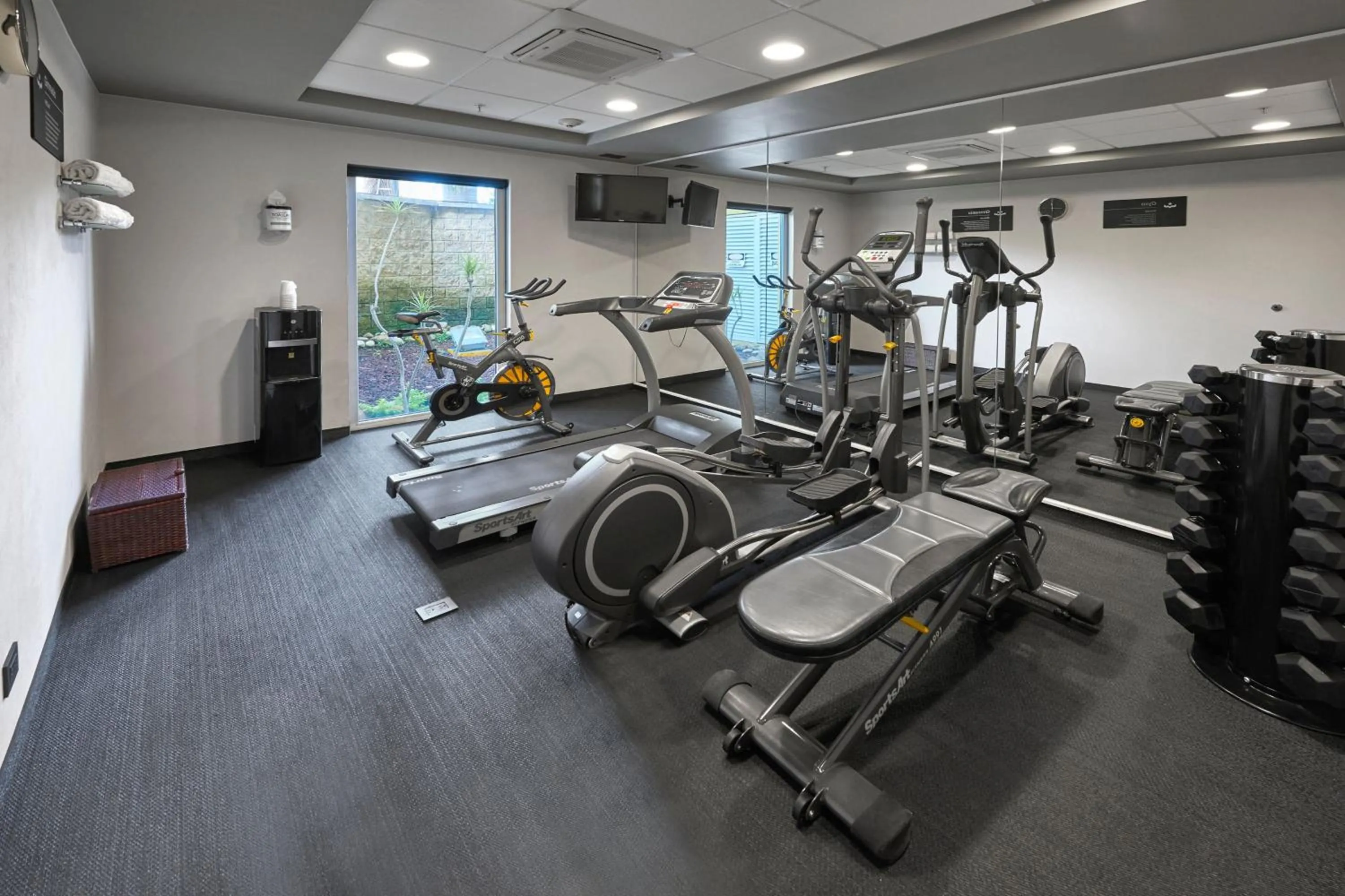 Fitness centre/facilities in City Express by Marriott Tampico