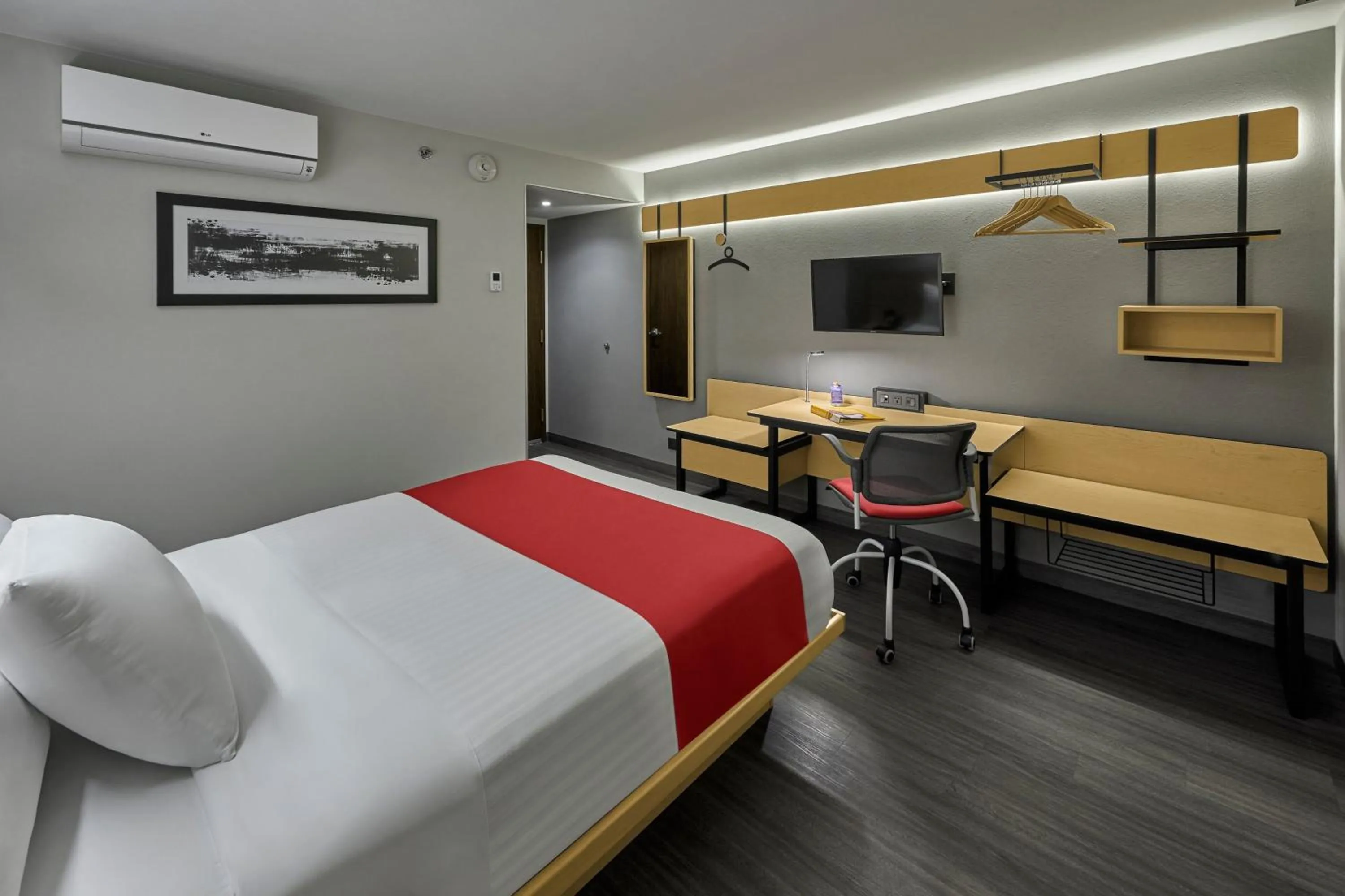 Bedroom, Bed in City Express by Marriott Veracruz