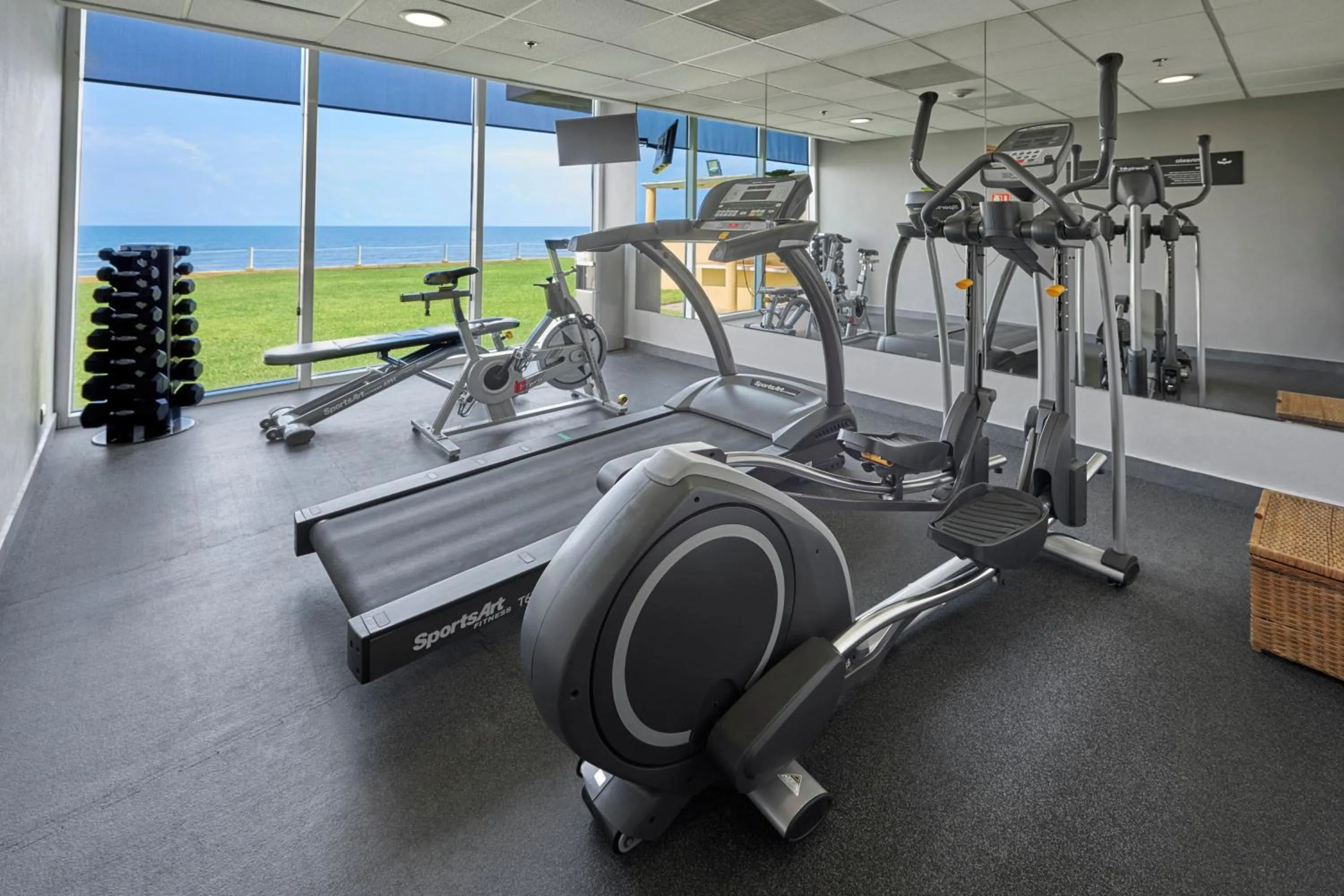 Fitness centre/facilities in City Express by Marriott Veracruz