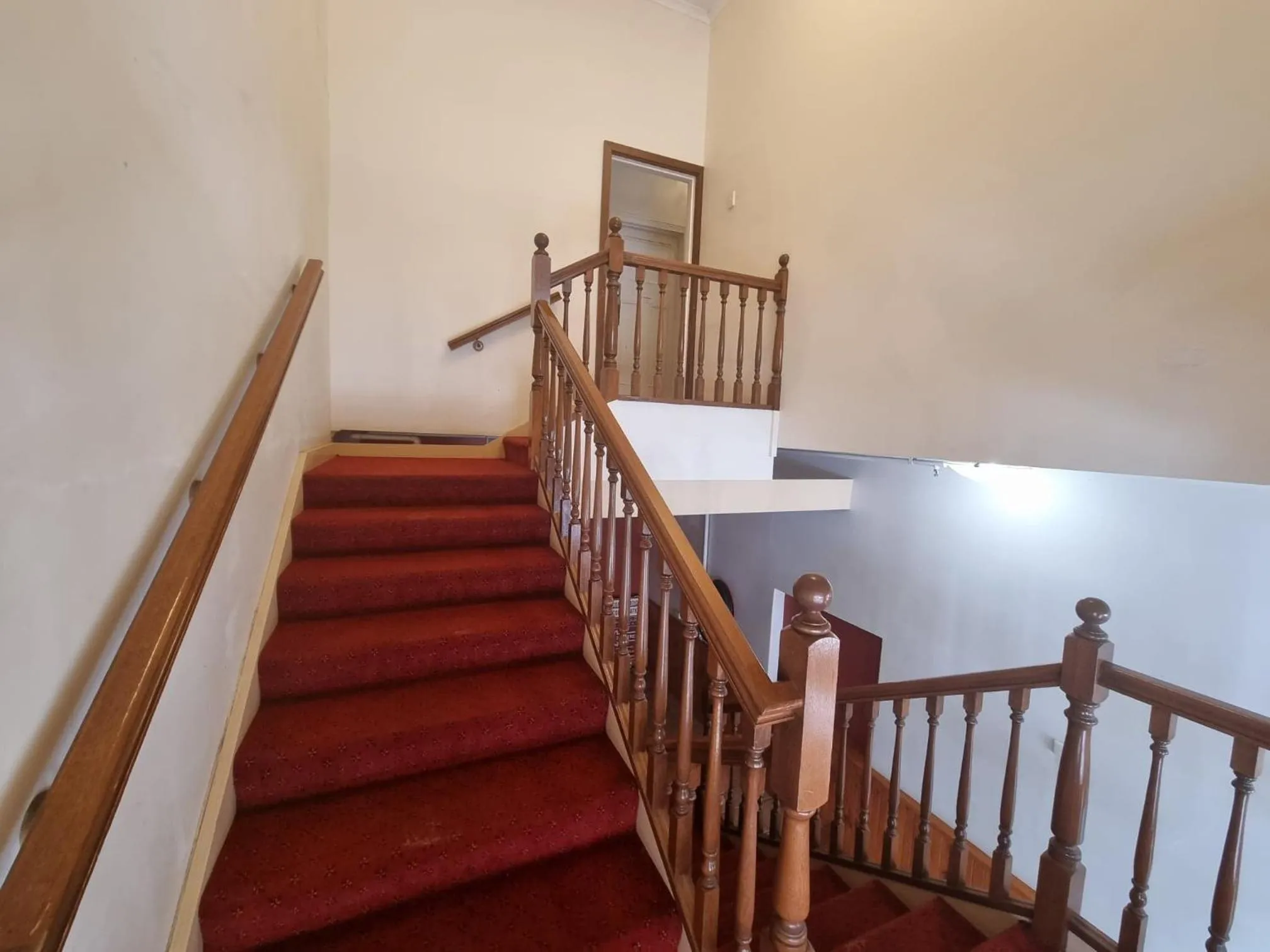 Balcony On Sixth Lodge