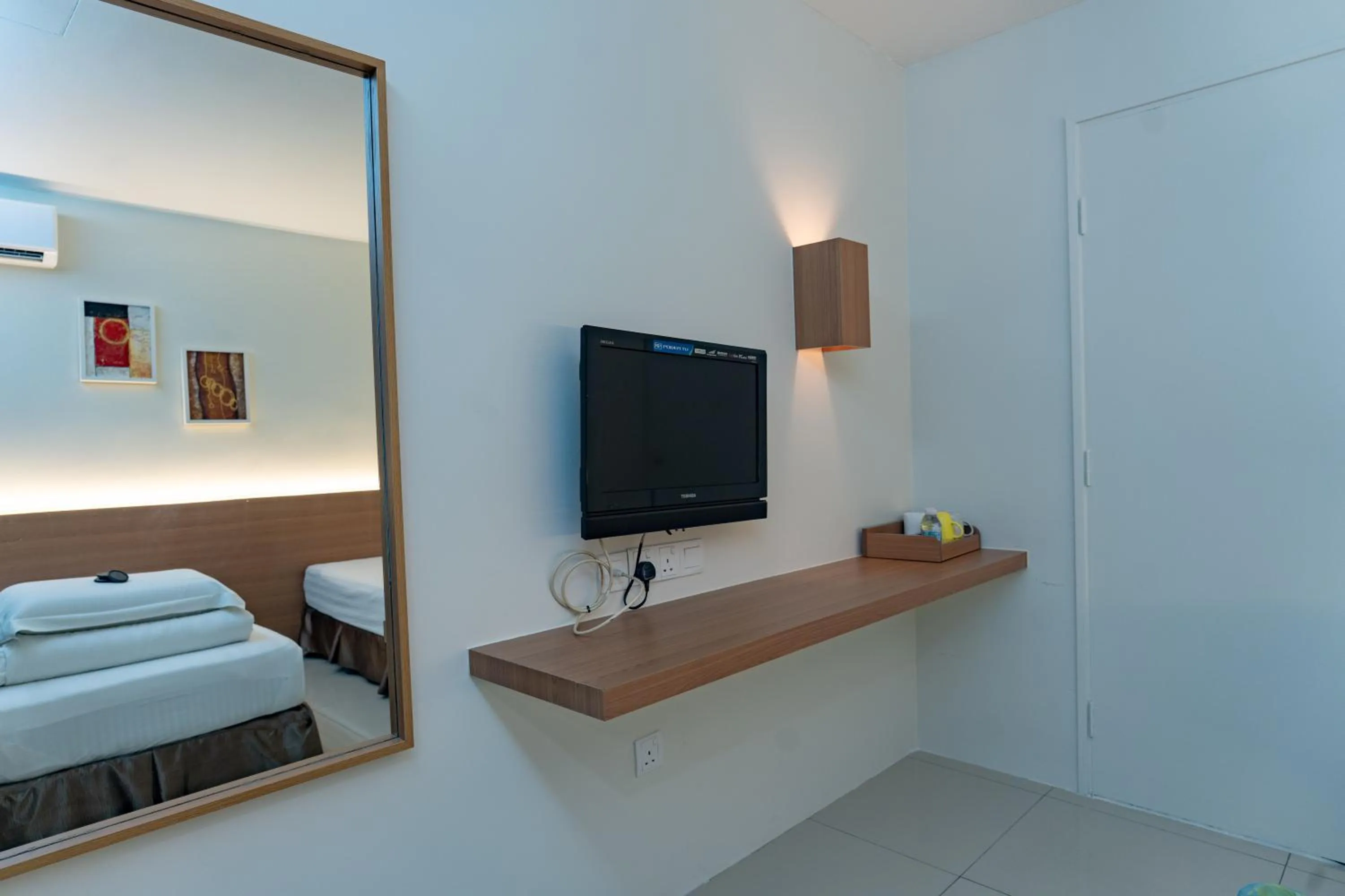 TV and multimedia, Bed in Green Hotel