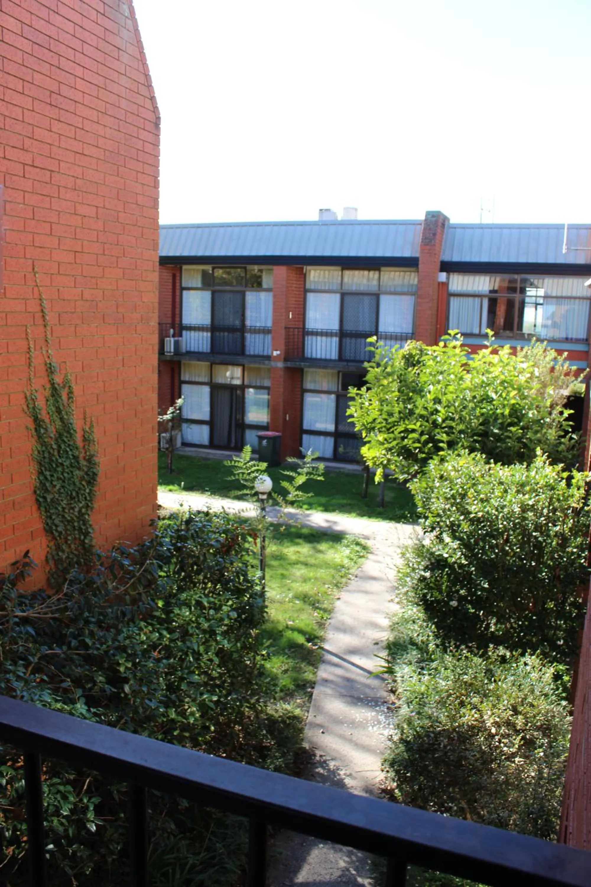 Moe Motor Inn - Contactless 24 hour Checkinn Available