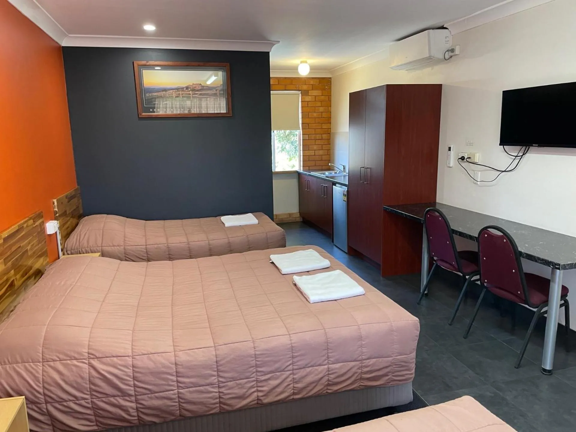 Bed in Homestead Motel