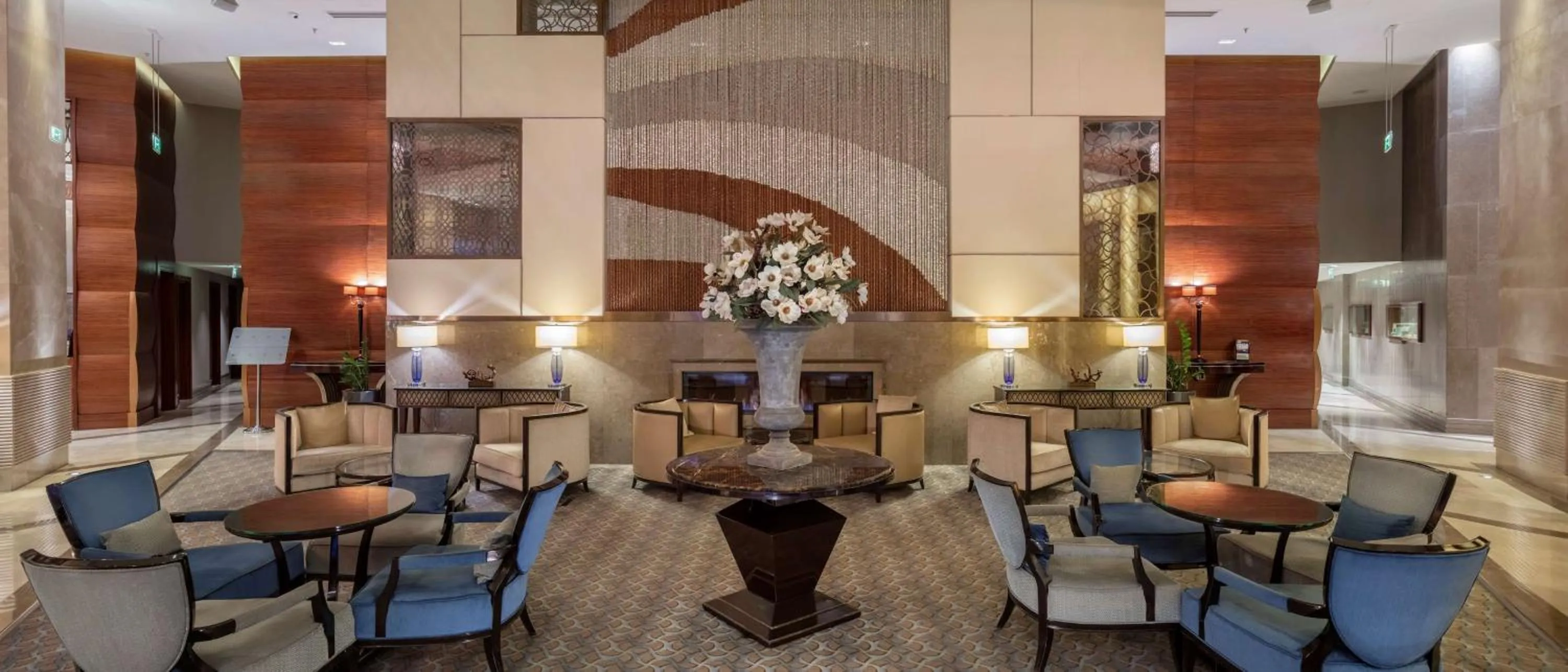 Lobby or reception in Hilton Bursa Convention Center & Spa
