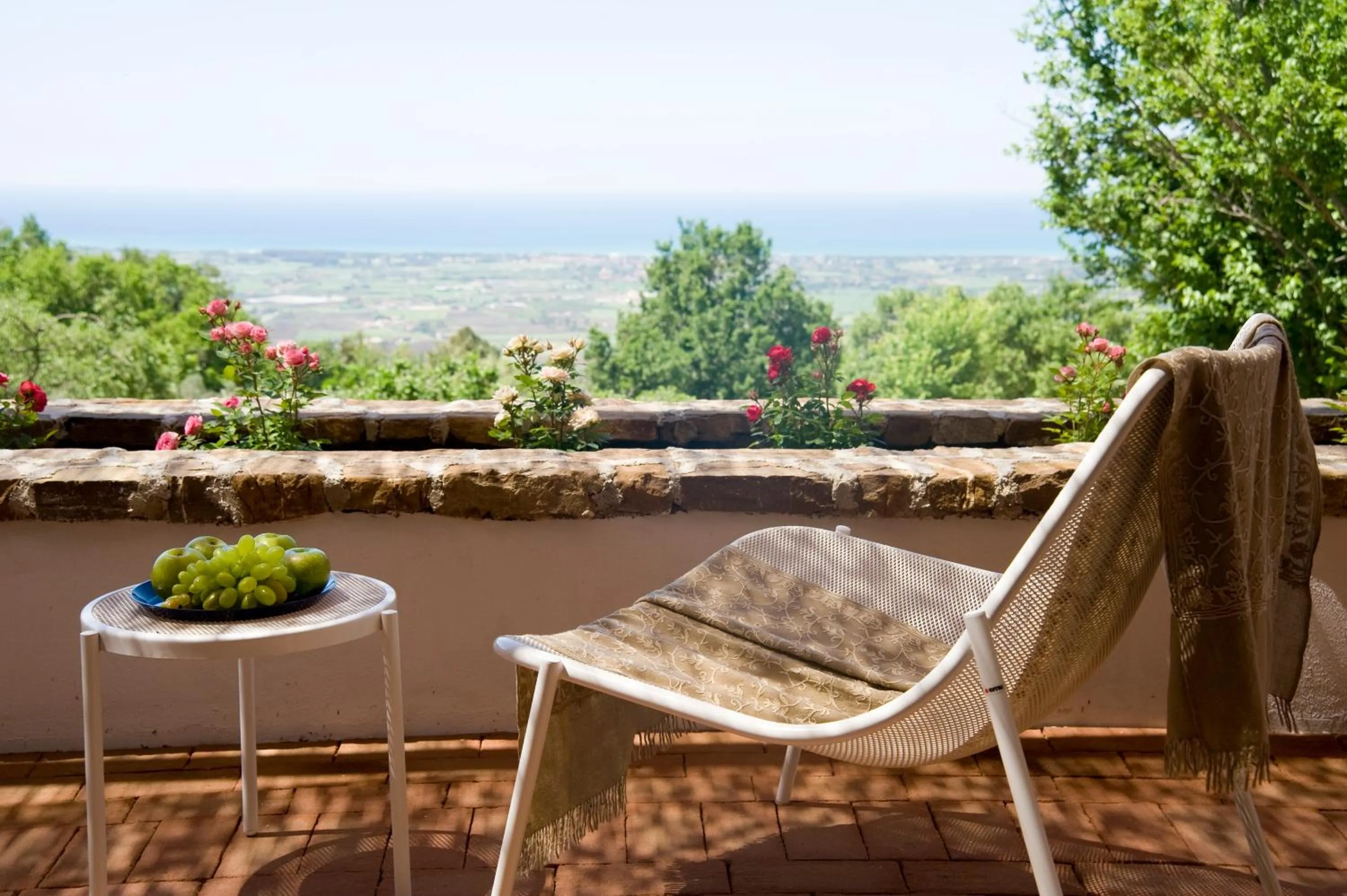 Decorative detail in Borgo La Pietraia