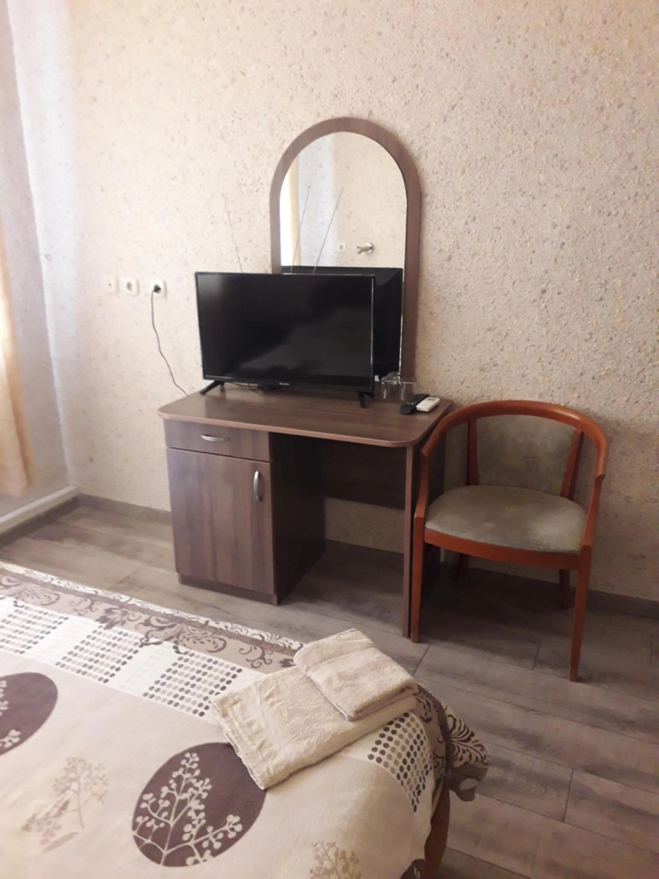 Bed in Hotel Maritsa