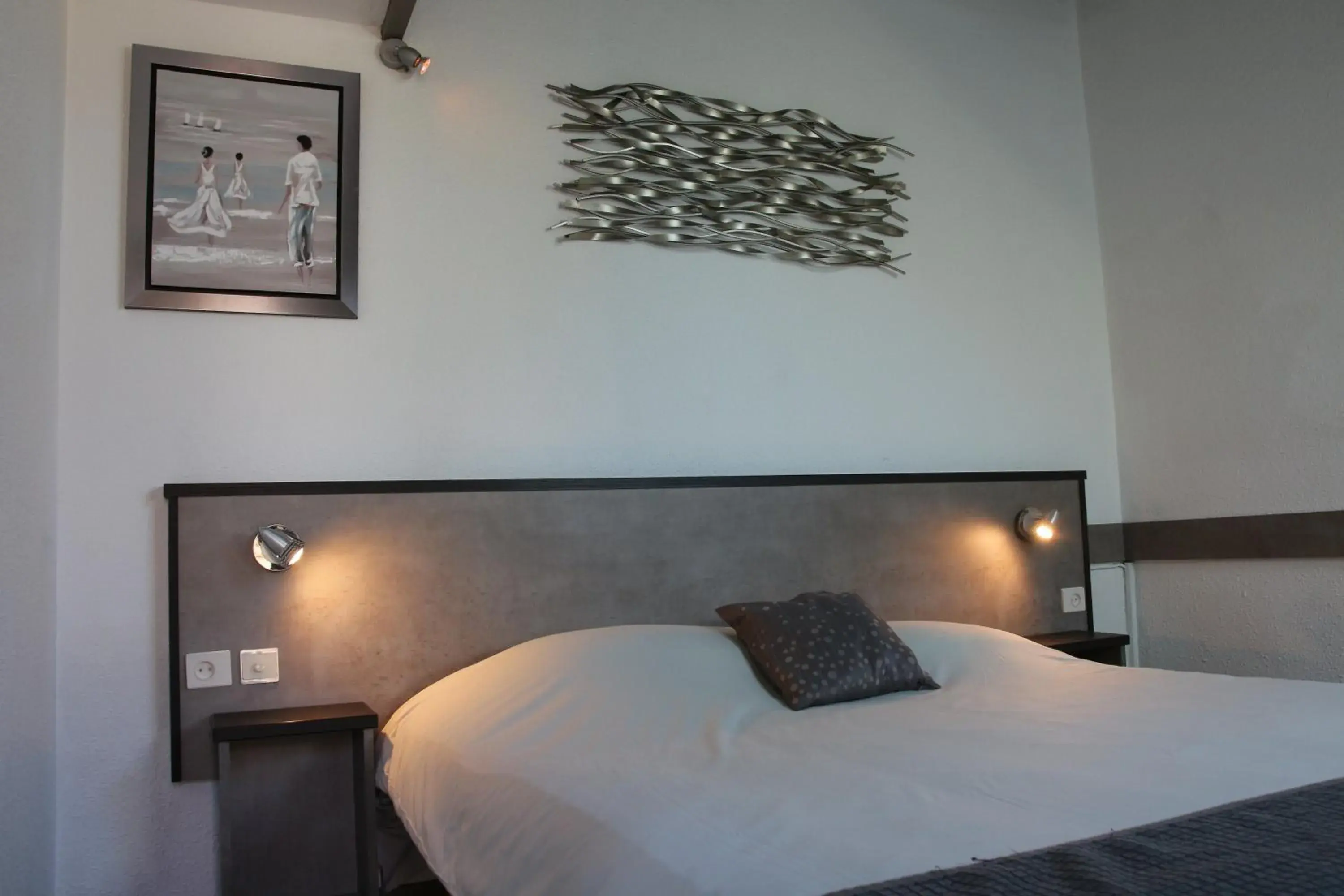 Double Room in Motel du Val André Double Room in Motel du Val André