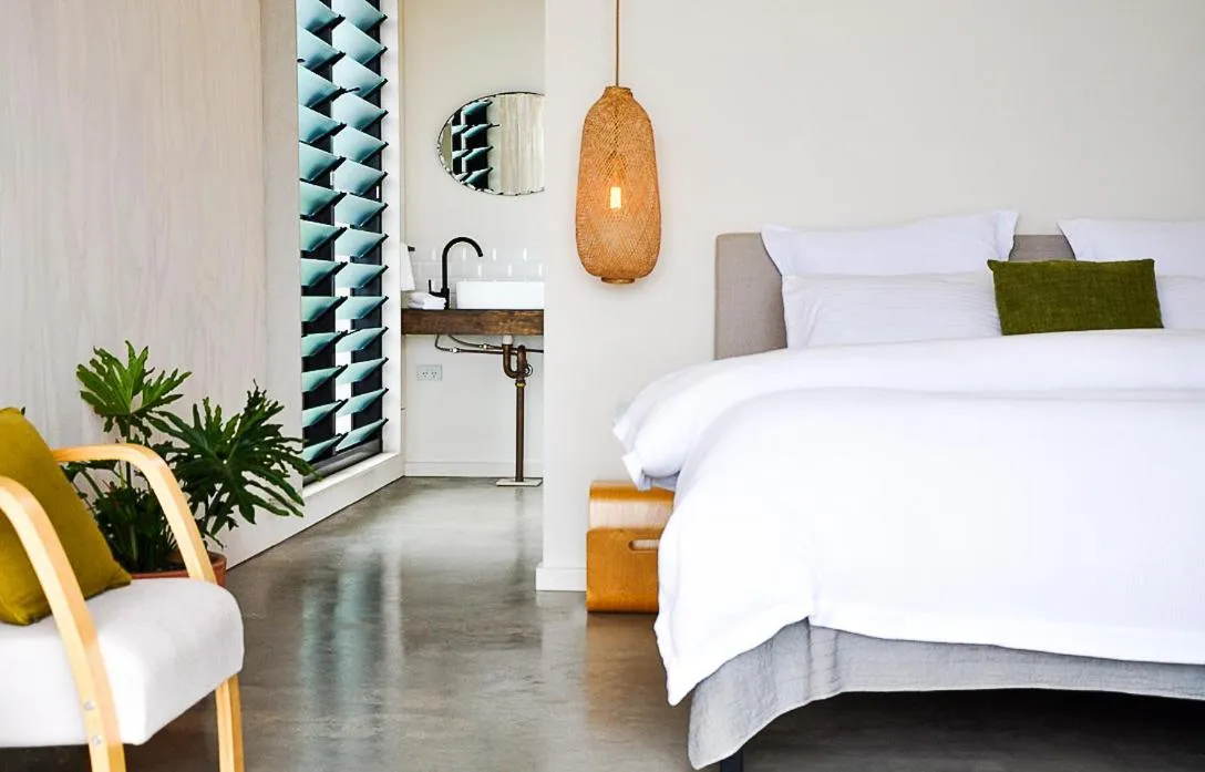 Bed in Blackbird Luxury Accommodation