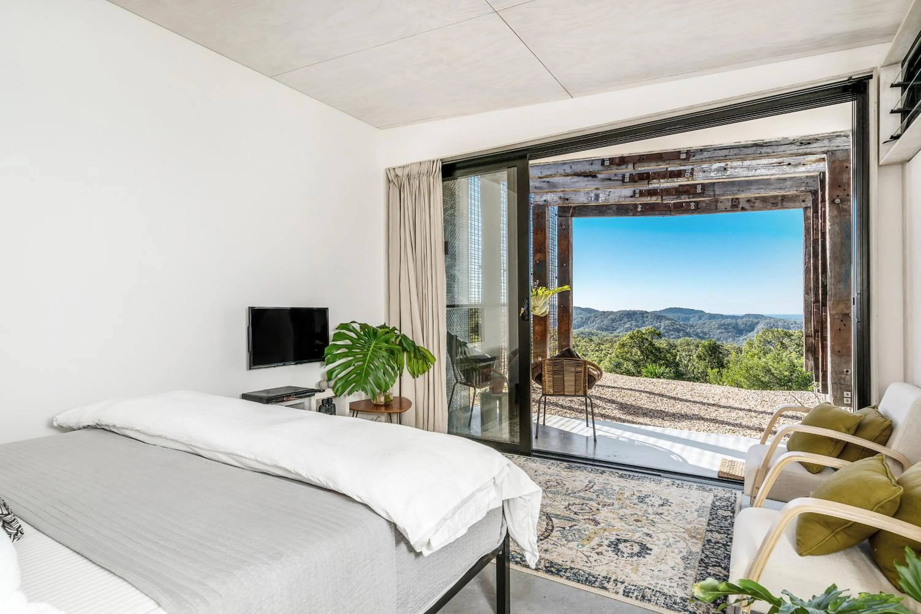 Mountain view in Blackbird Luxury Accommodation