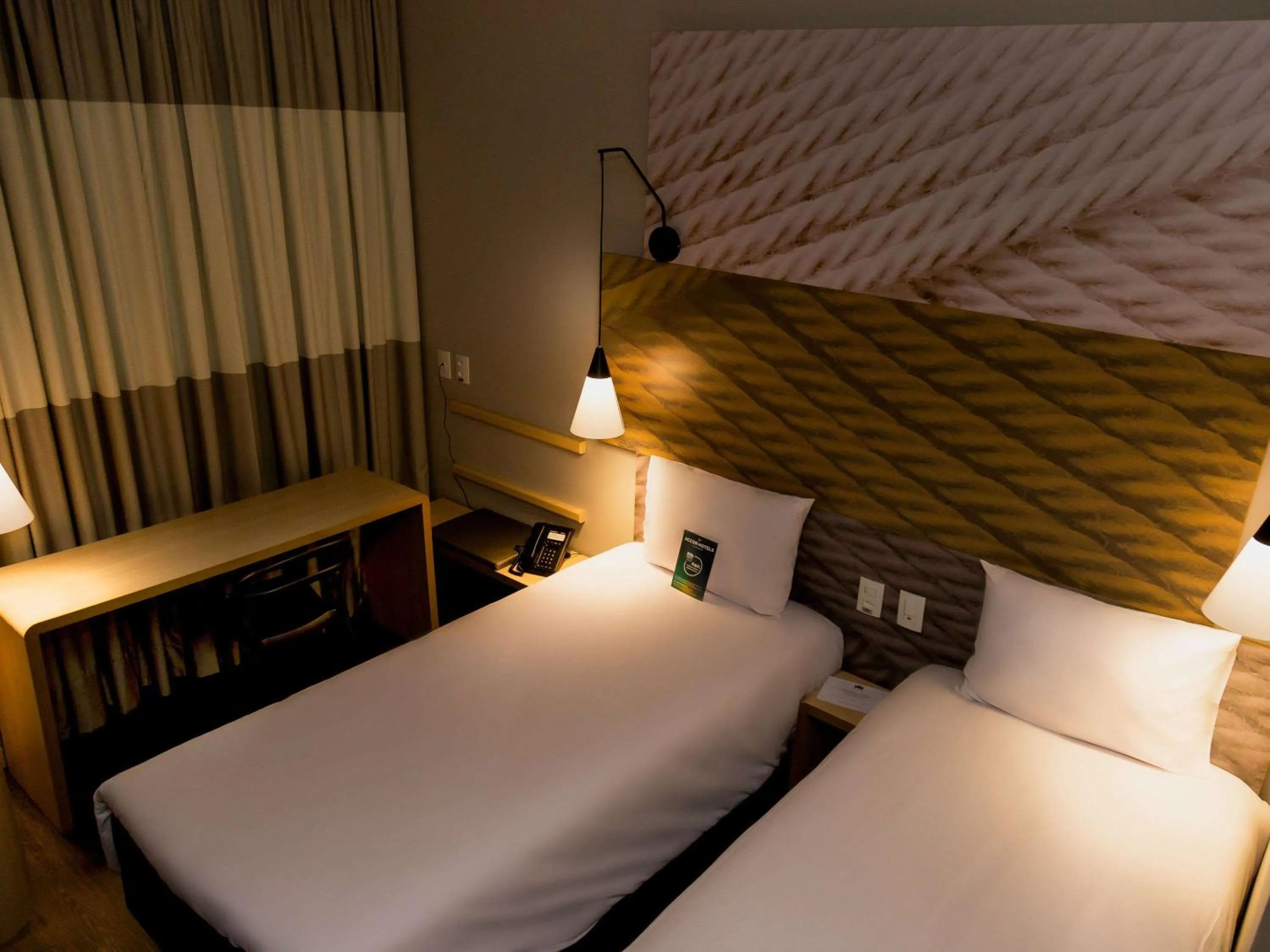 Bedroom, Bed in Ibis Lorena - Circuito da Fé