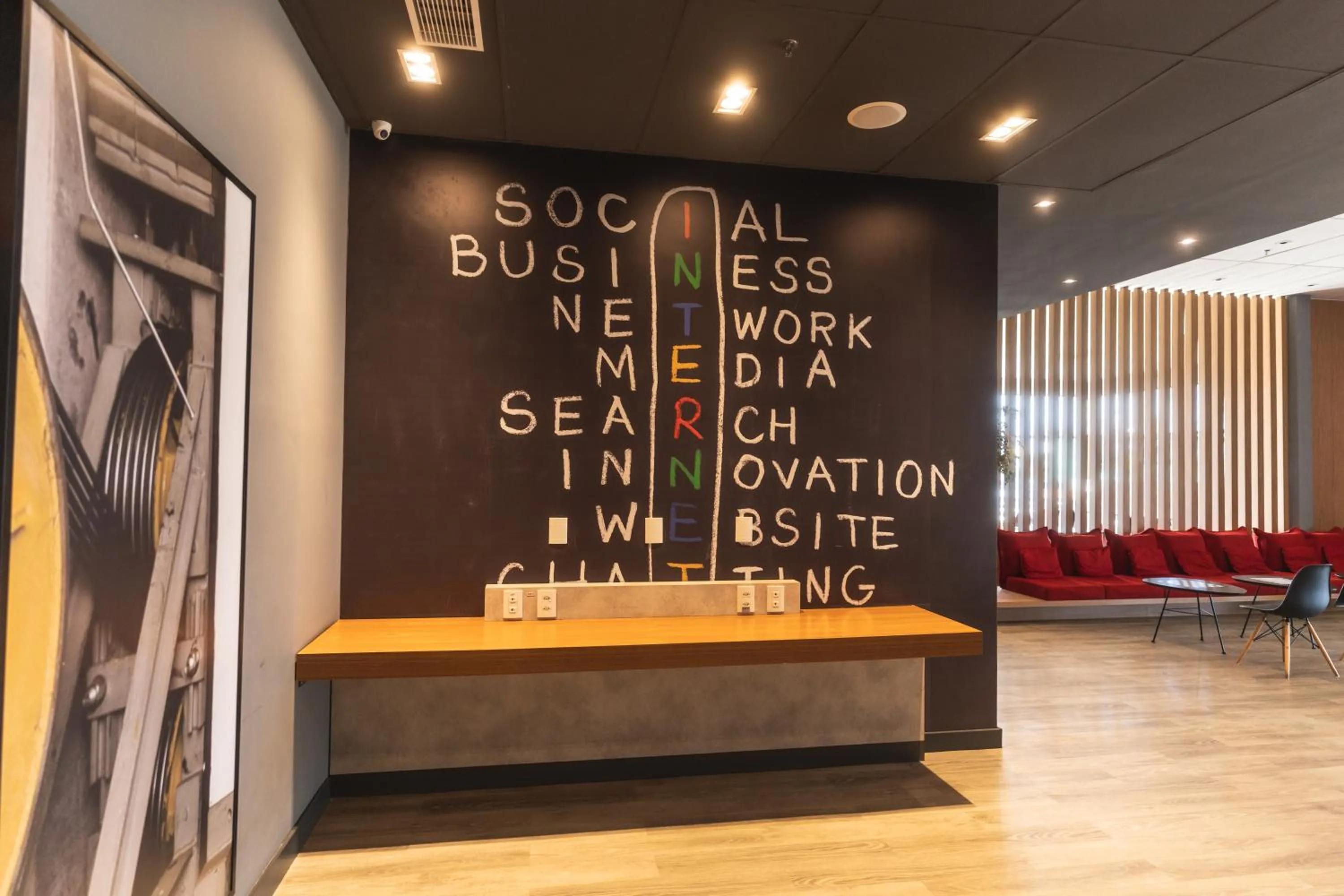 Lobby or reception in Ibis Lorena - Circuito da Fé