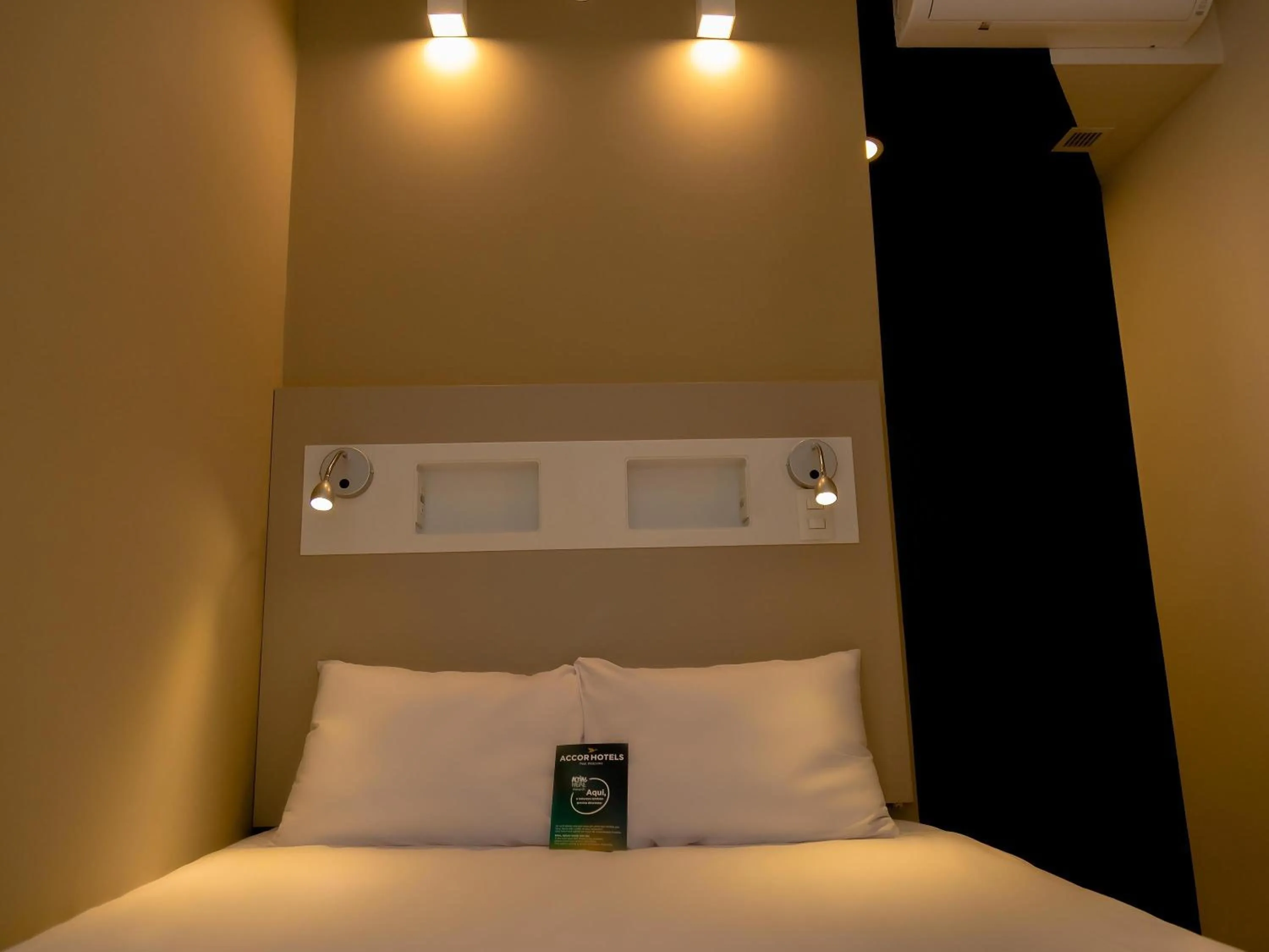 Bedroom, Bed in Ibis Budget Lorena - Circuito da Fé