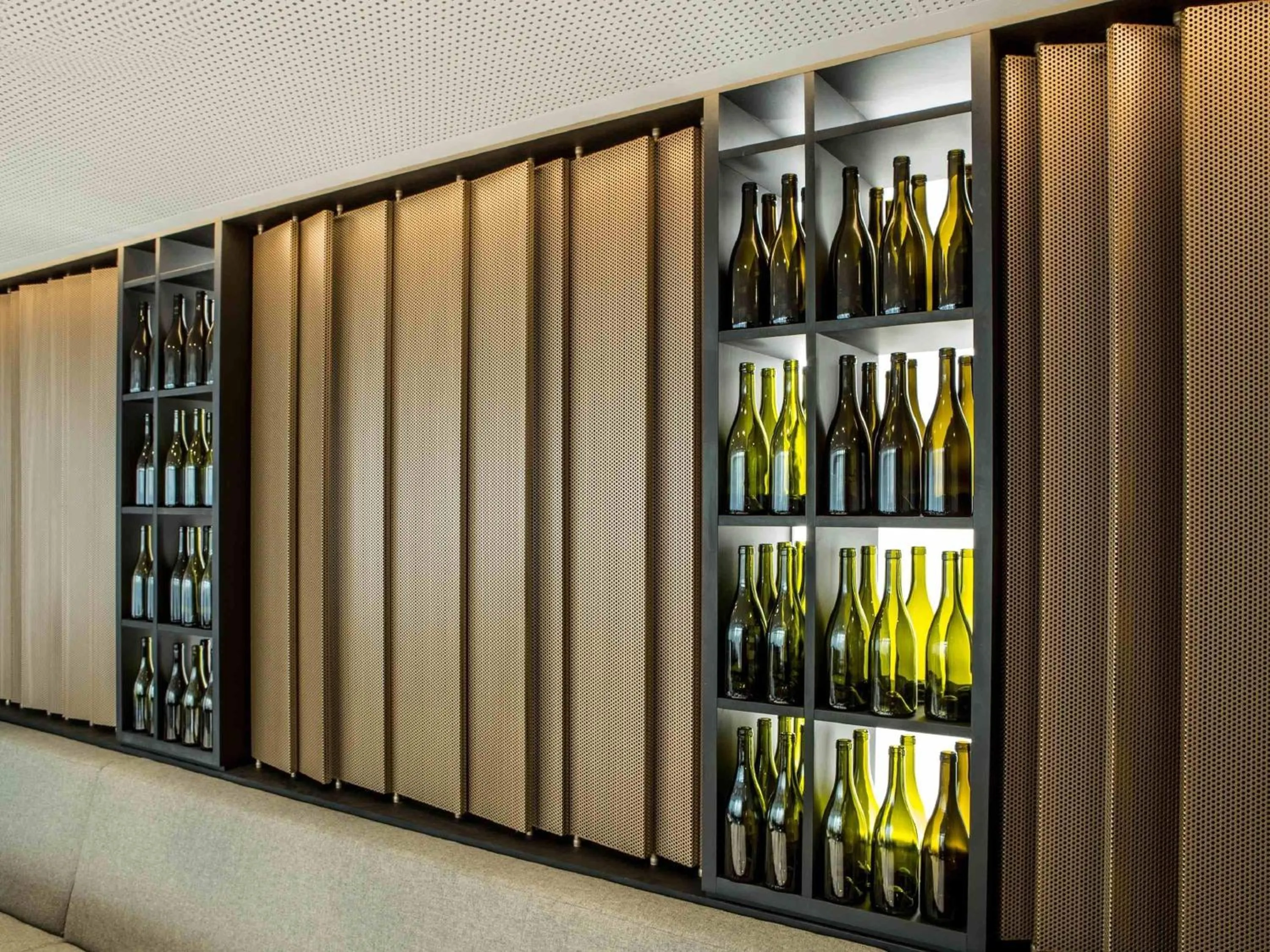 Lounge or bar in Mercure Paris 17 Batignolles