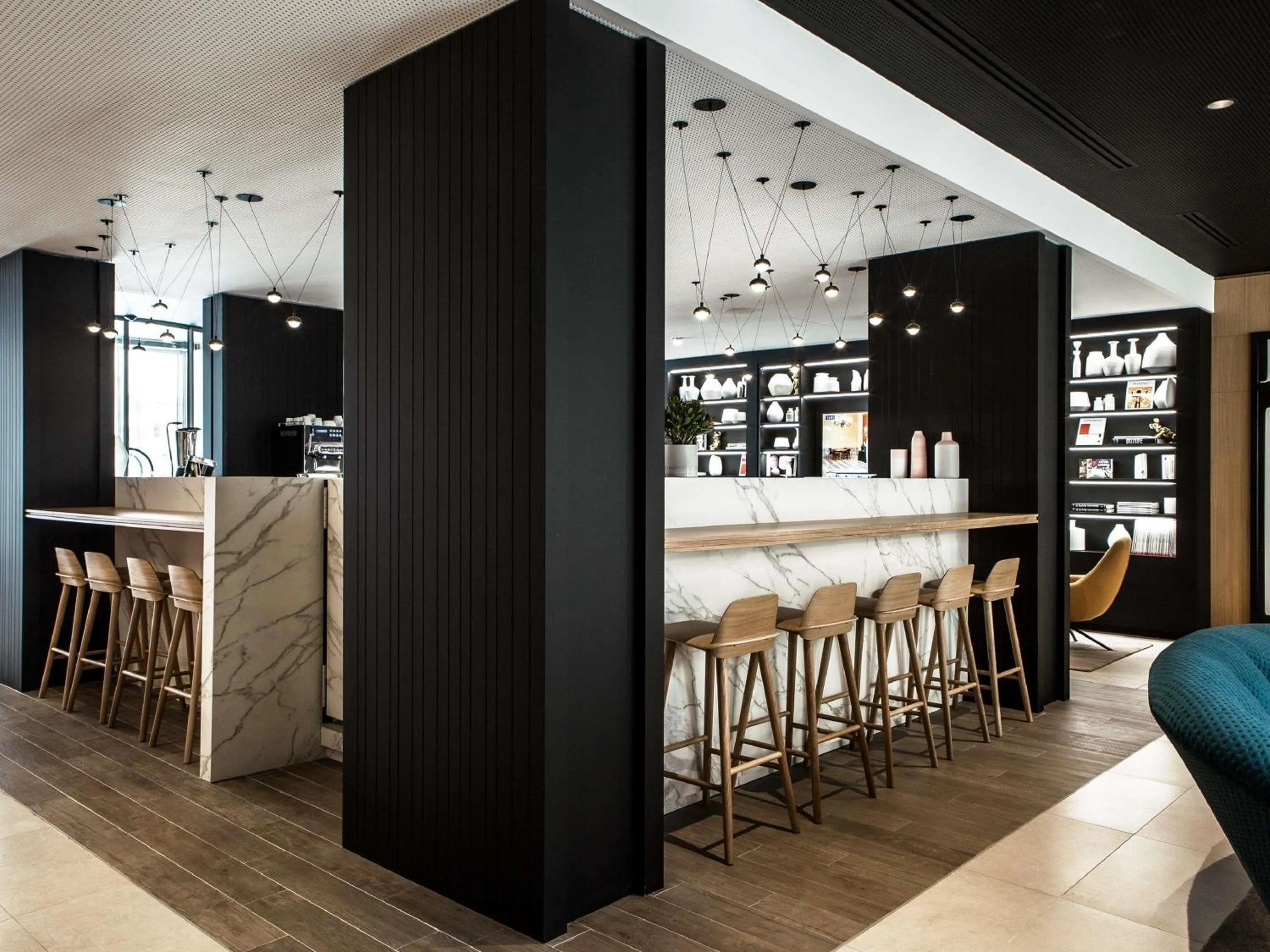 Lounge or bar in Mercure Paris 17 Batignolles