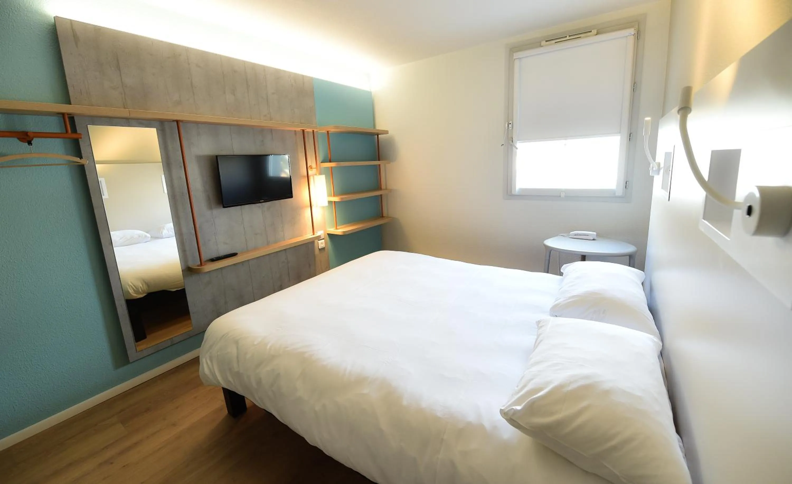 Bed in Ibis budget Dijon Centre Clemenceau
