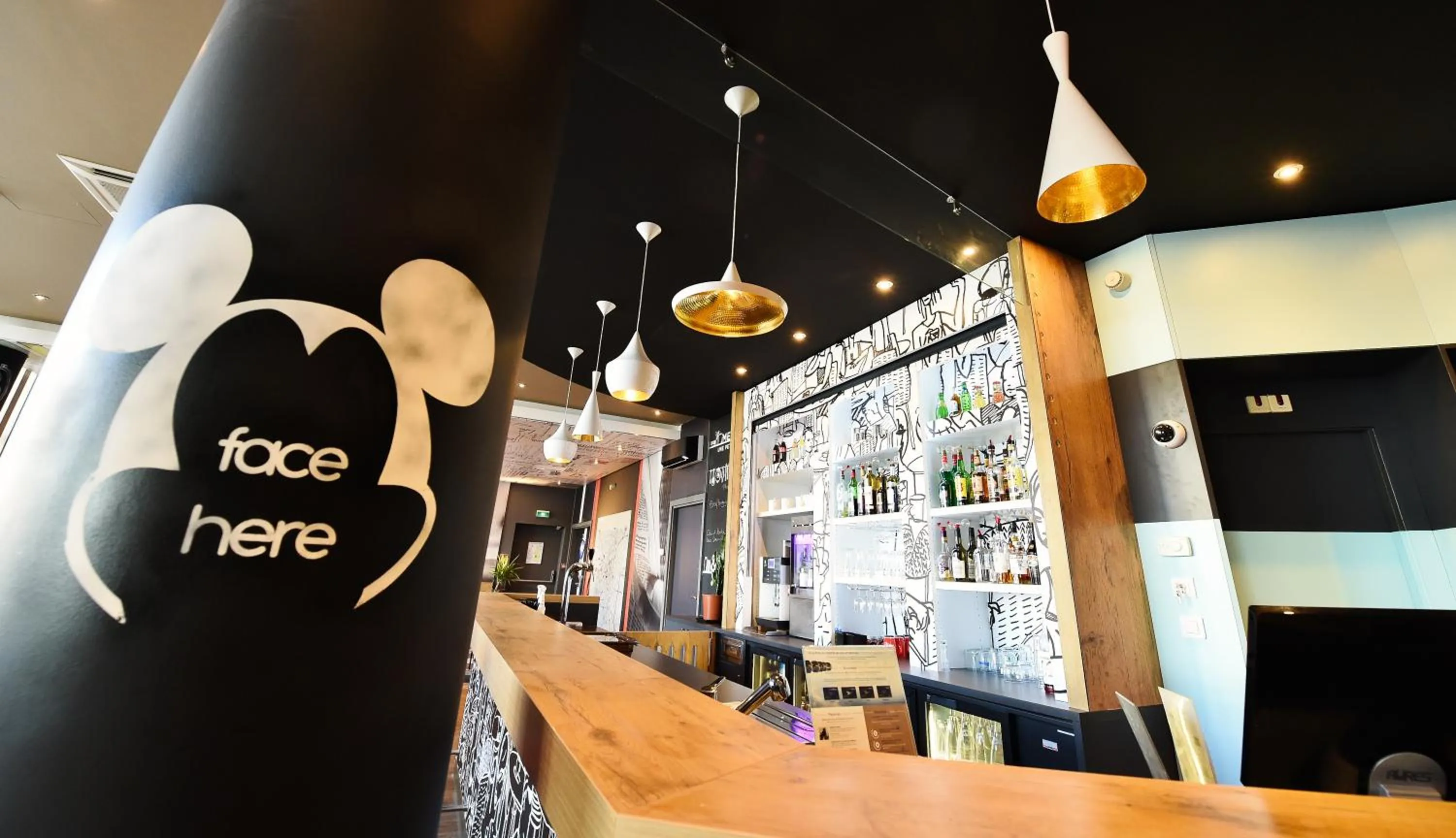 Lounge or bar in Ibis budget Dijon Centre Clemenceau