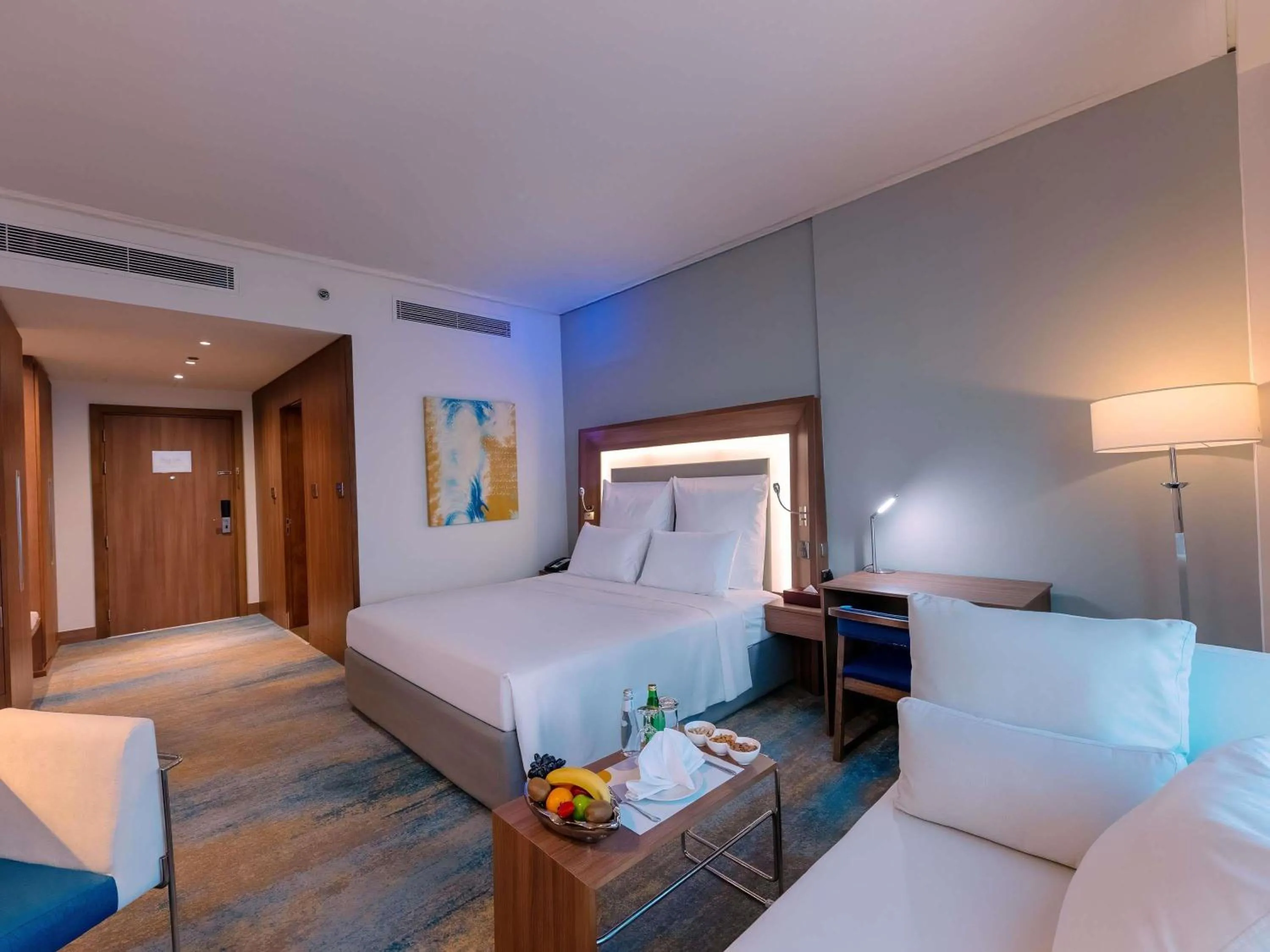 Bedroom, Bed in Novotel Jazan