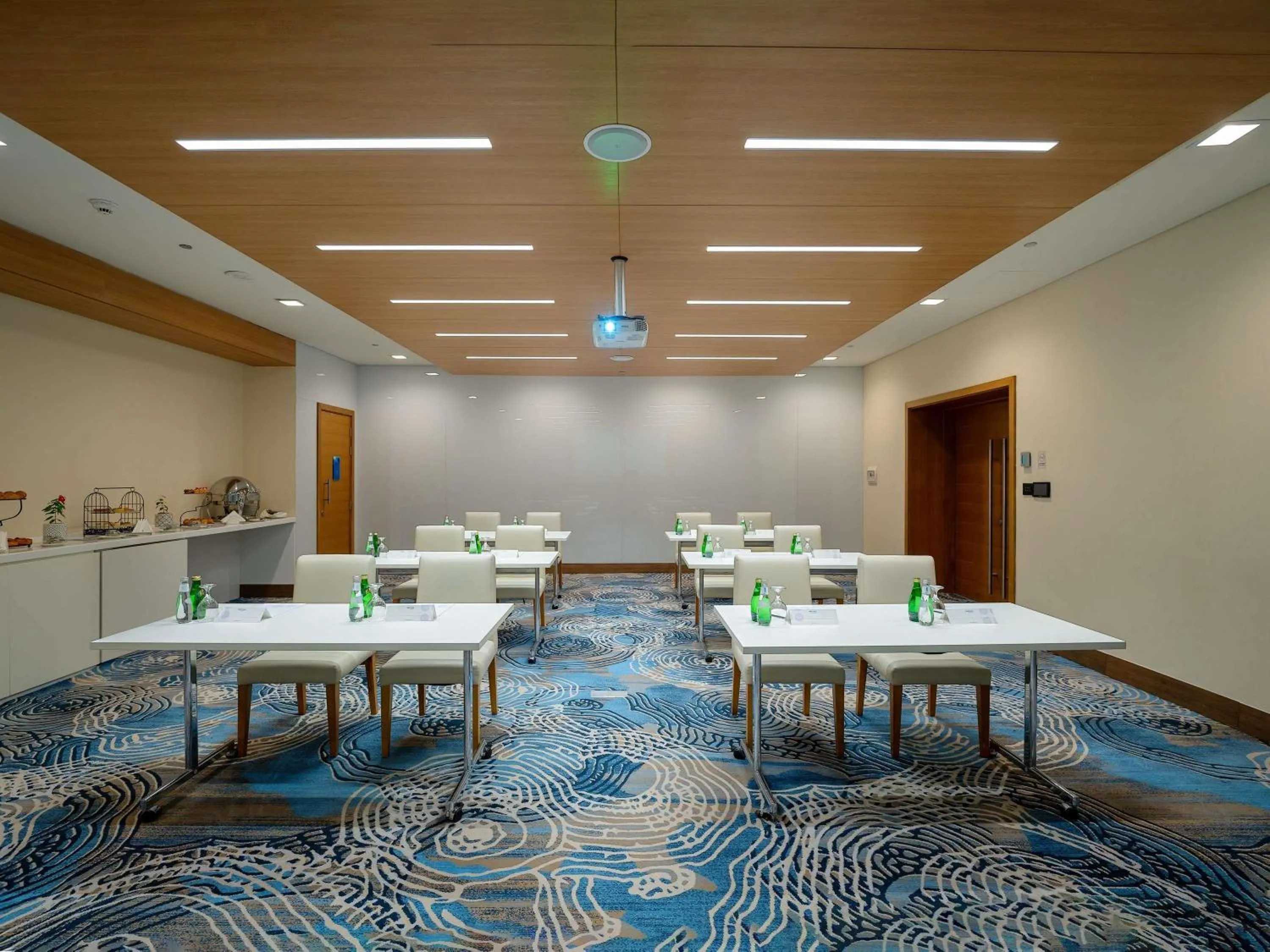 Meeting/conference room in Novotel Jazan
