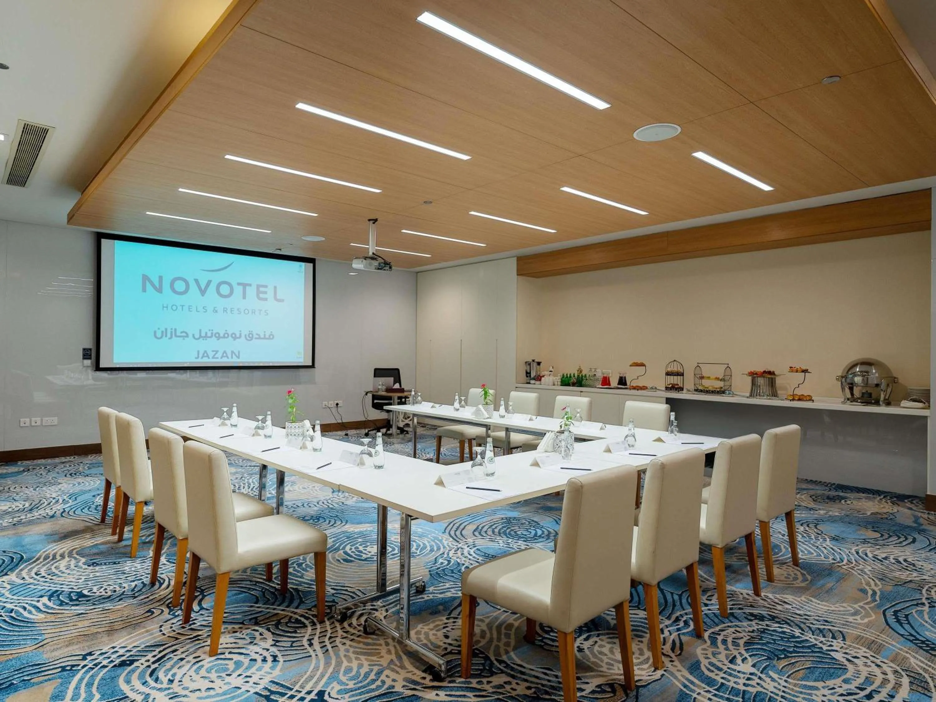 Meeting/conference room in Novotel Jazan