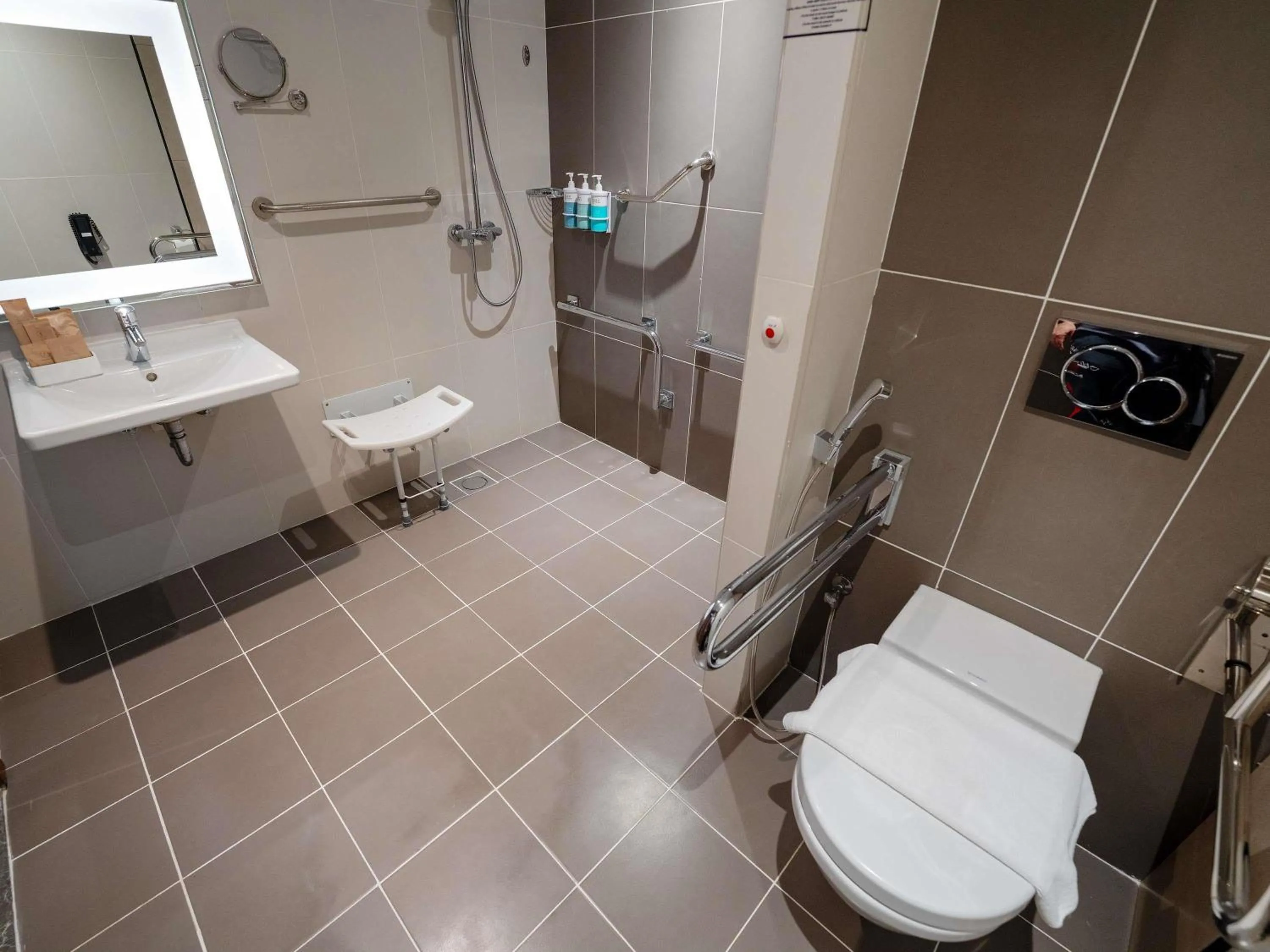 Bedroom in Novotel Jazan