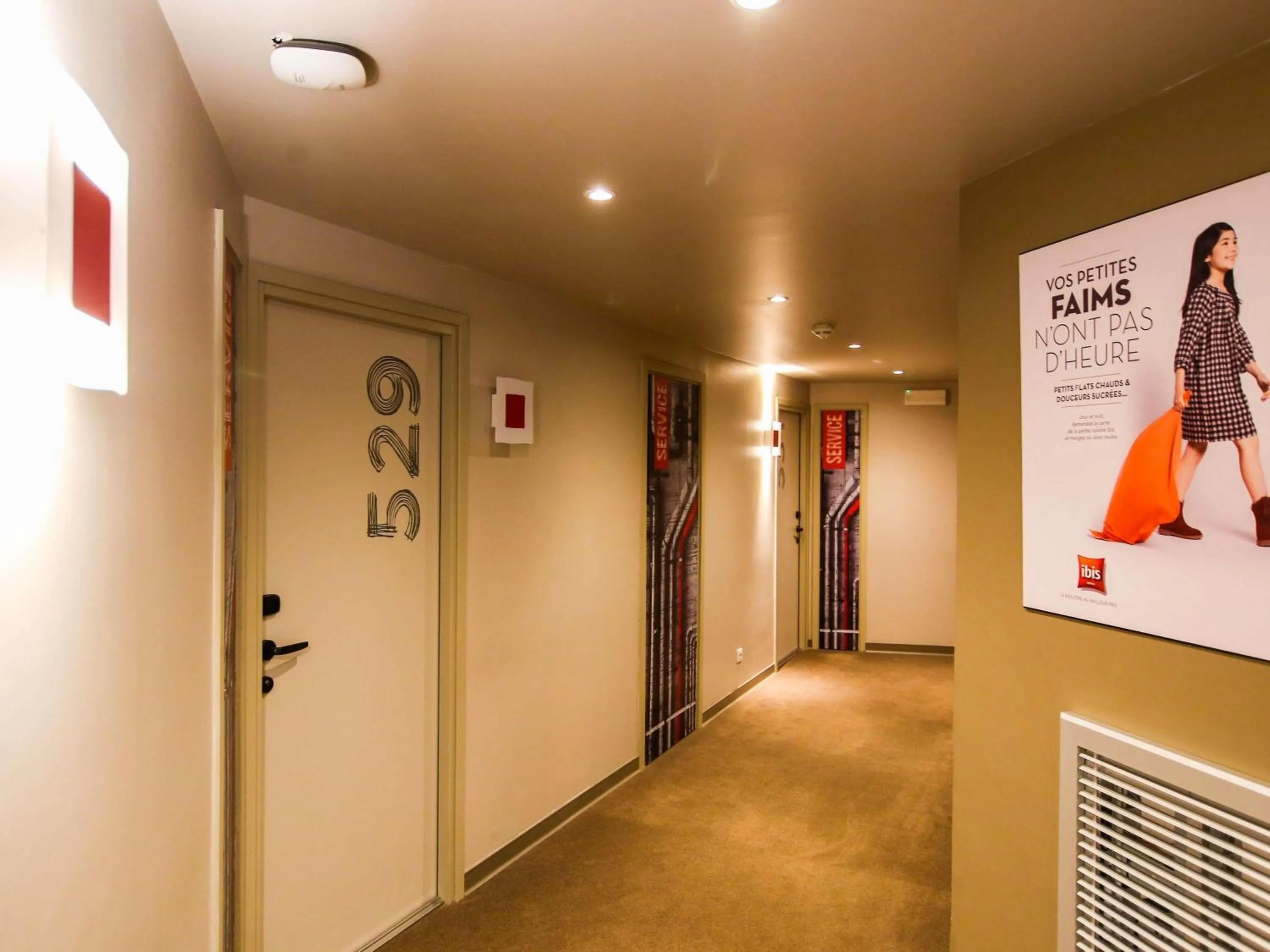 Bedroom in Ibis Sfax