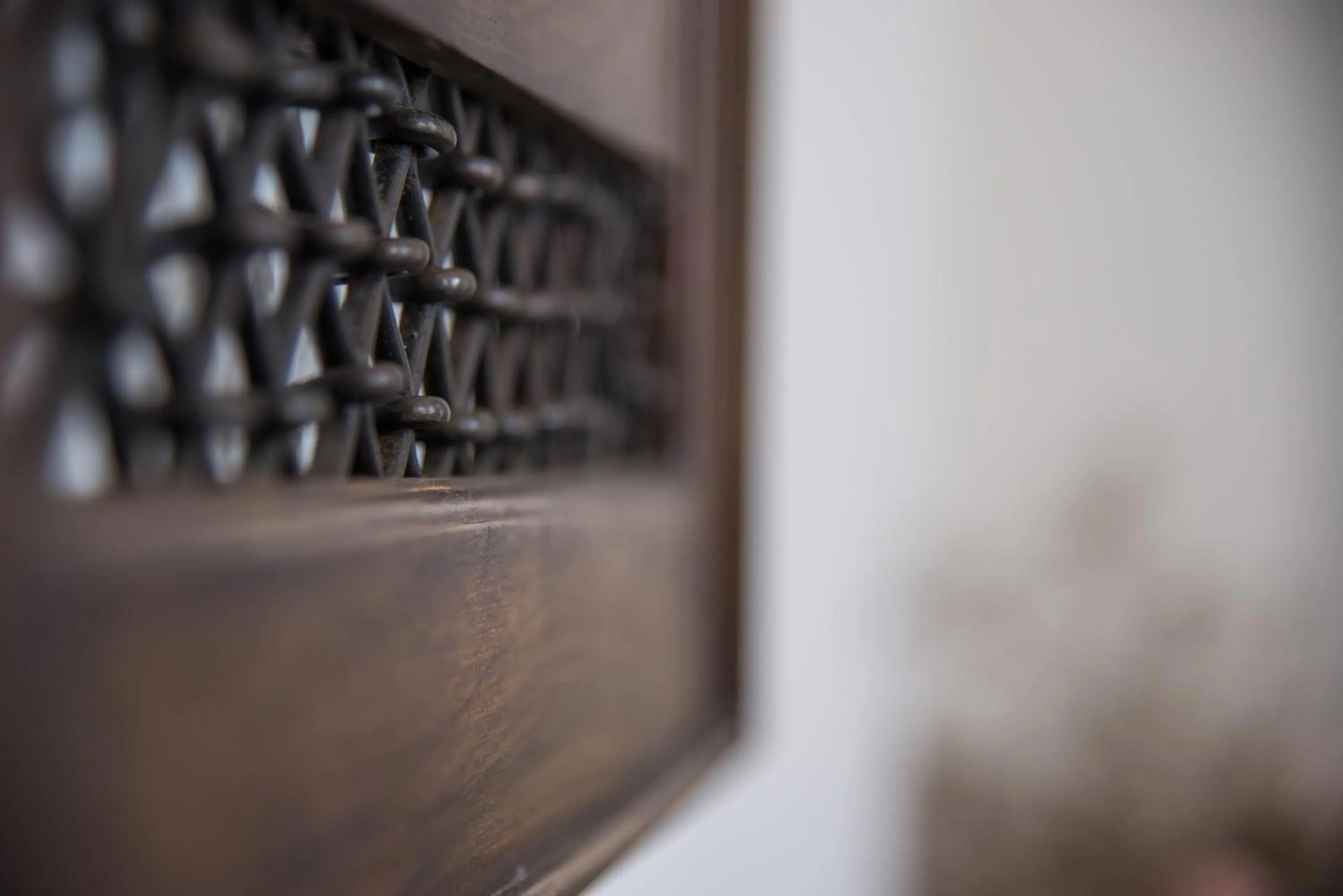 Decorative detail in Maryloujohn Villas Oia